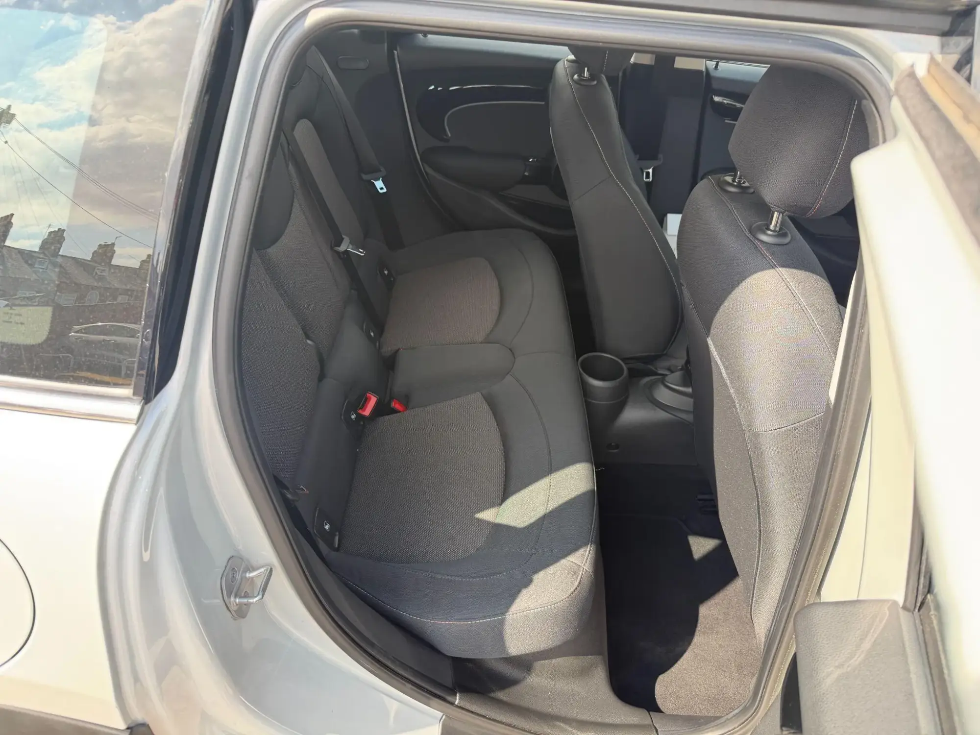 MINI Hatch Image 12 MINI Hatch Image 12