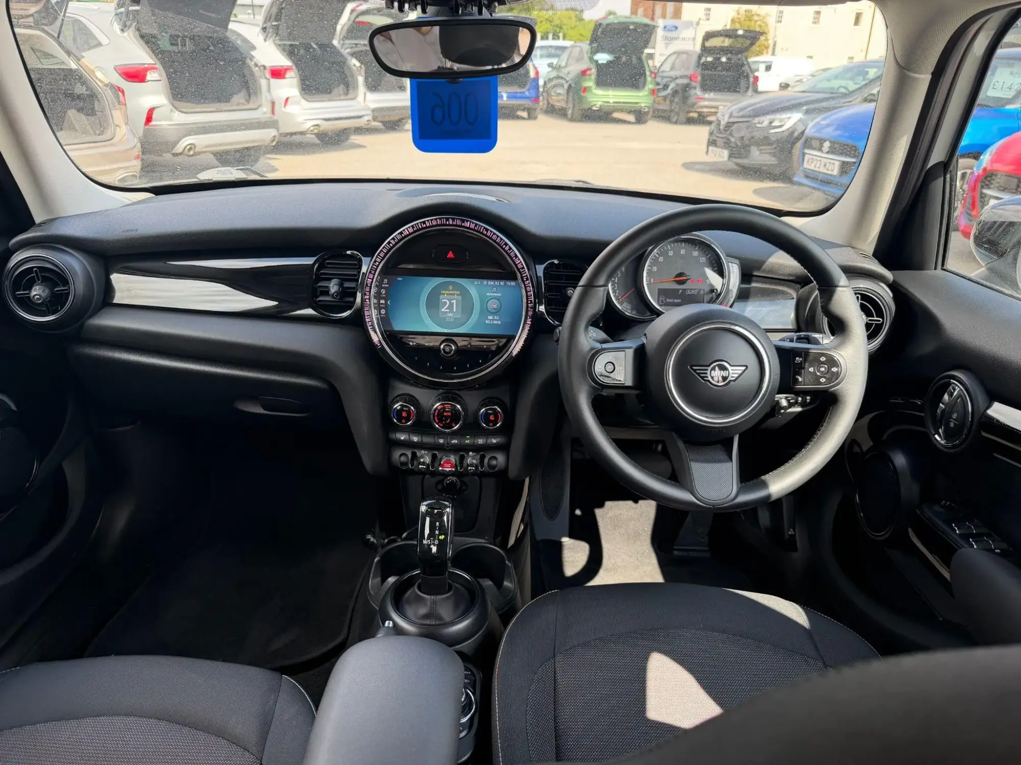 MINI Hatch Image 13 MINI Hatch Image 13
