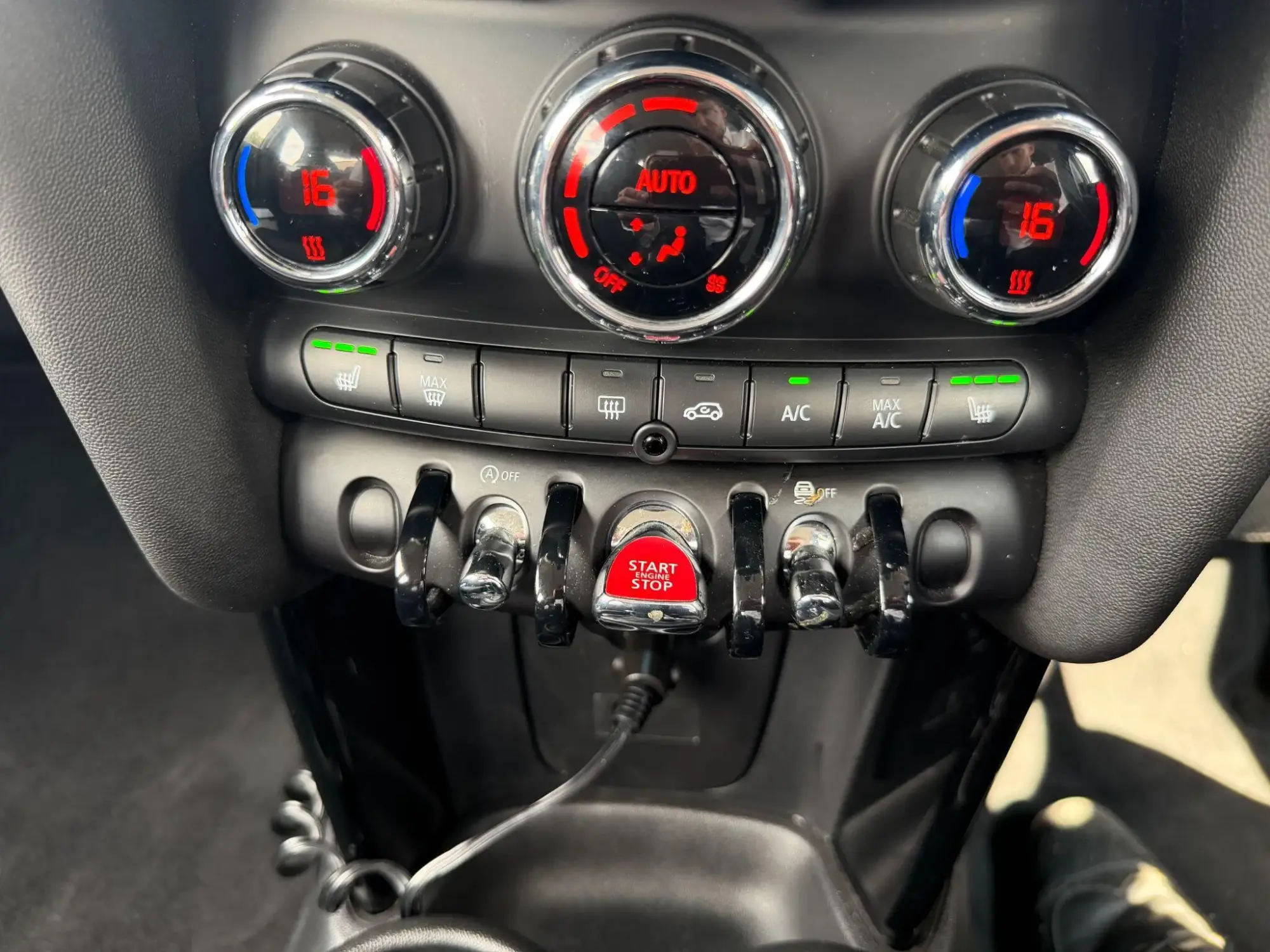 MINI Hatch Image 25 MINI Hatch Image 25