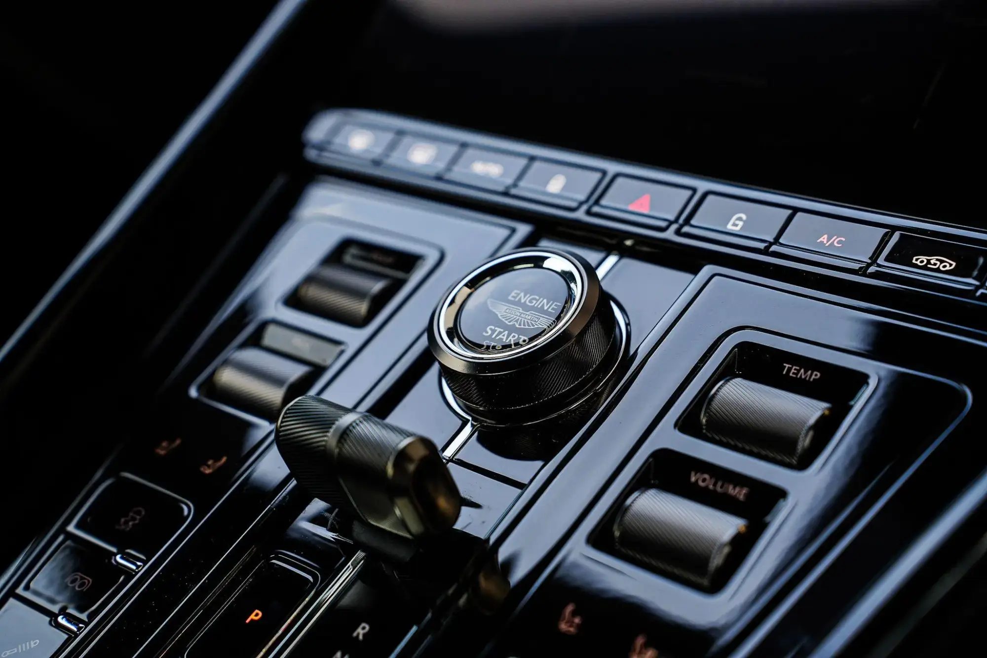 Aston Martin DB12 Image 11