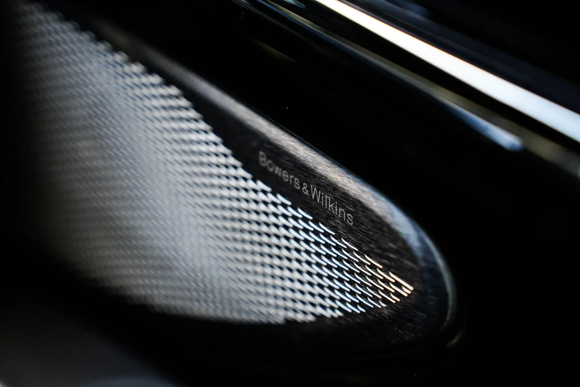 Aston Martin DB12 Image 26