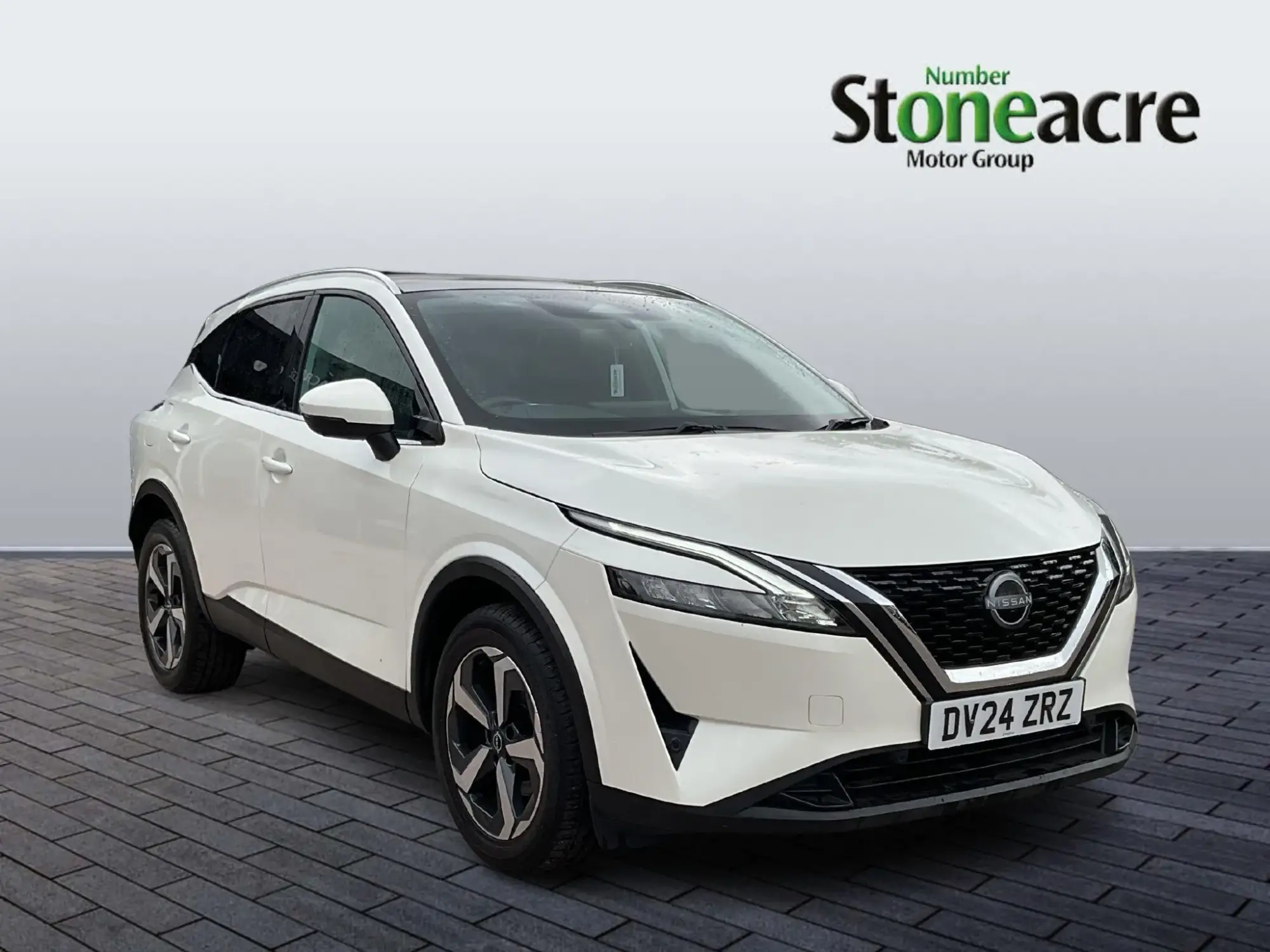 Nissan Qashqai 1.3 DiG-T MH N-Connecta 5dr DV24ZRZ Image 1