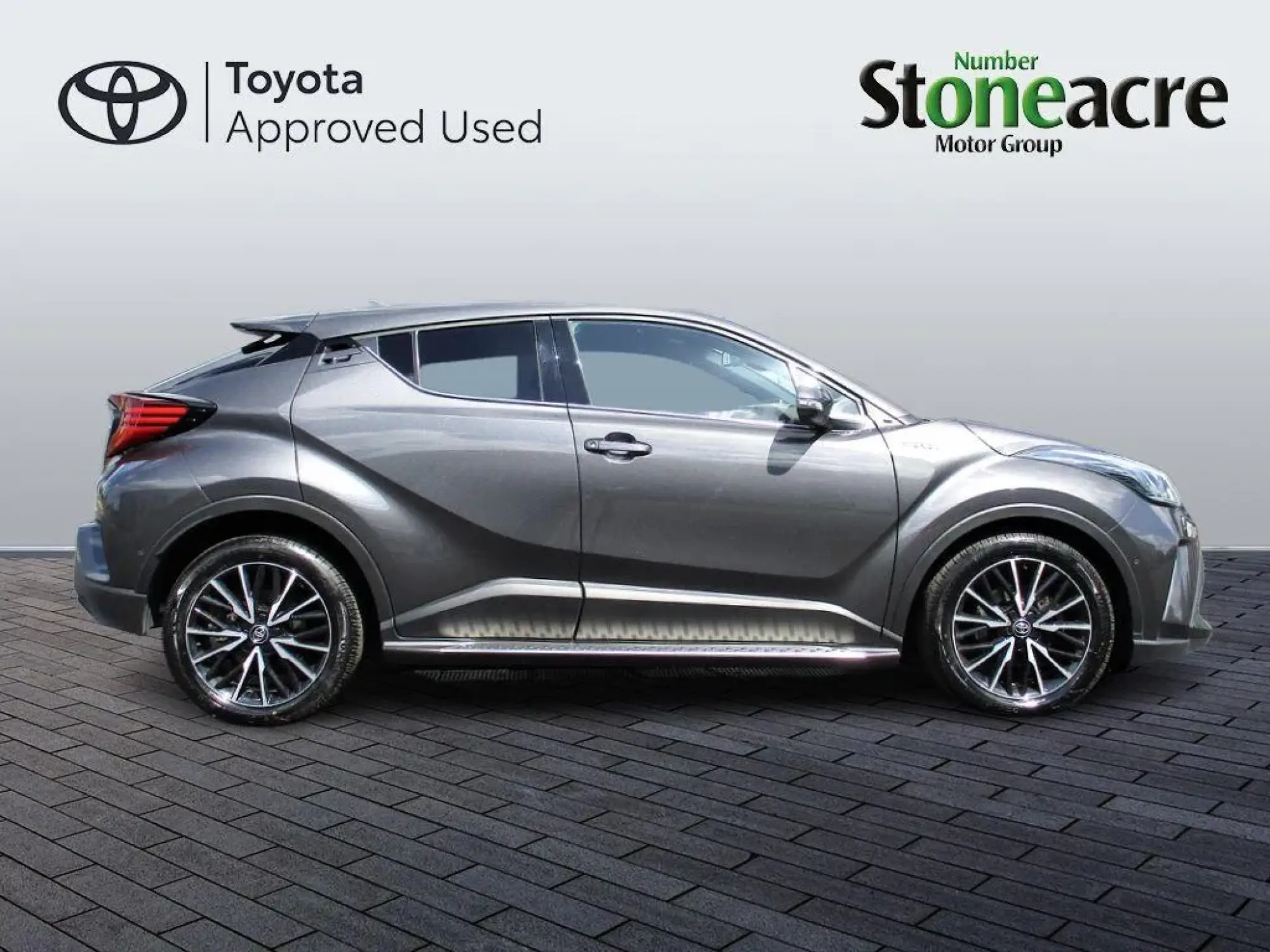 Toyota C-HR Self-Charging Hybrid 1.8 VVT-h Excel SUV 5dr Petrol Hybrid CVT Euro 6 (s/s) (122 ps) FL70NEJ Image 2
