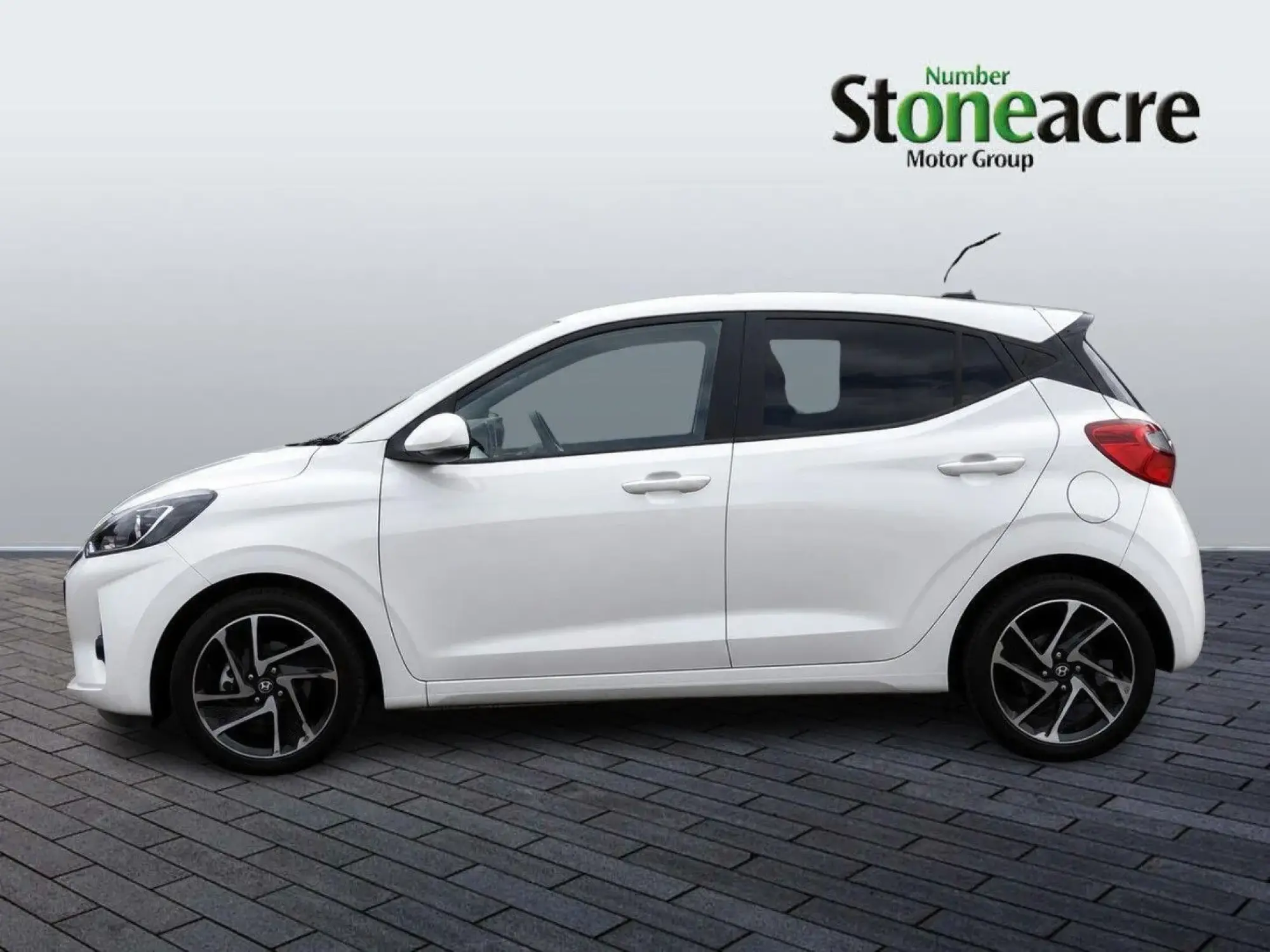 Hyundai i10 Image 8