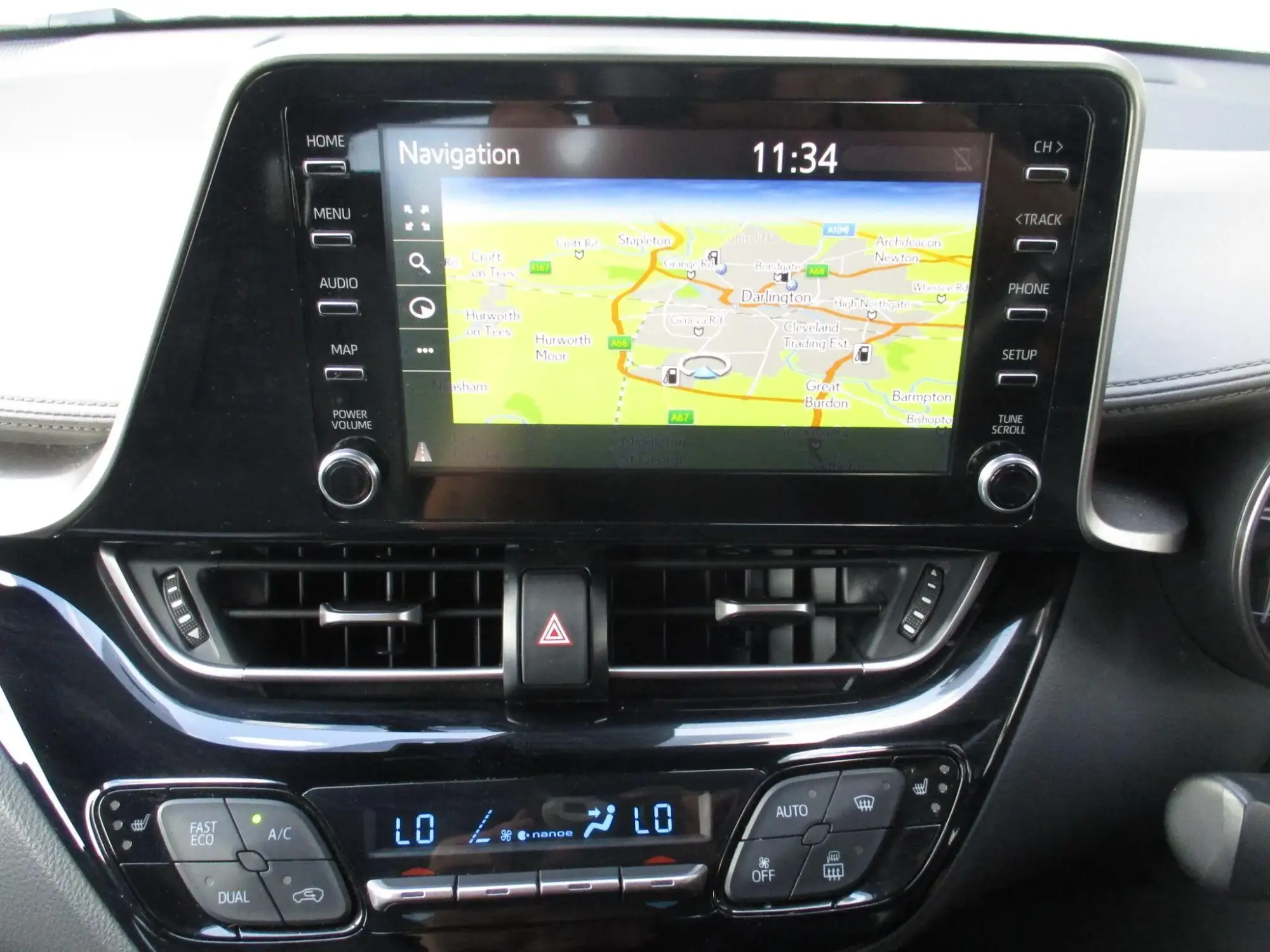 Toyota C-HR Self-Charging Hybrid Image 17 Toyota C-HR Self-Charging Hybrid Image 17