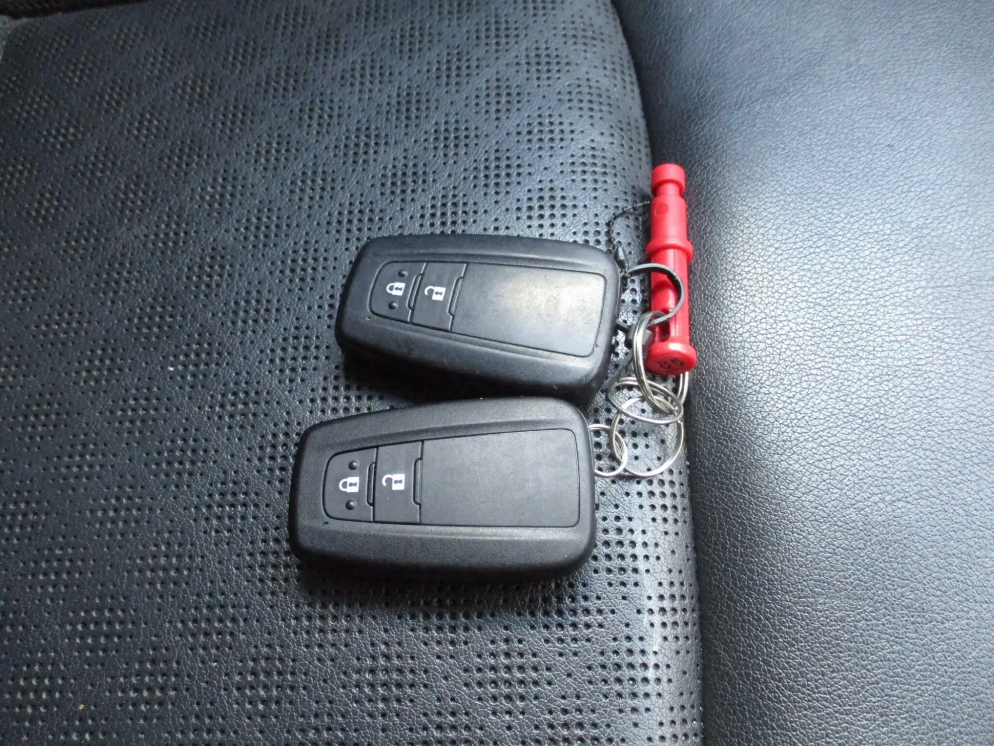 Toyota C-HR Self-Charging Hybrid Image 18 Toyota C-HR Self-Charging Hybrid Image 18