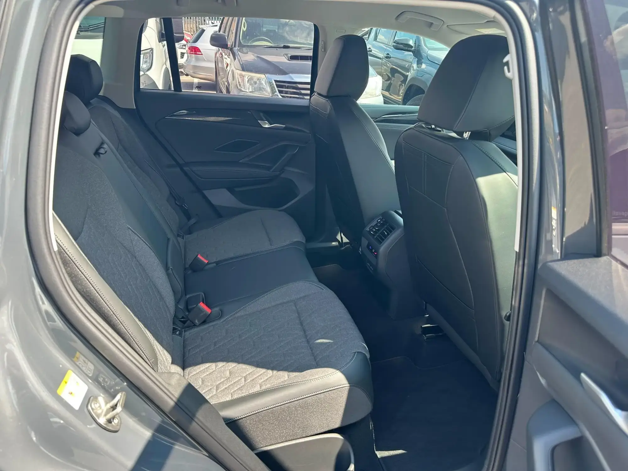 Volkswagen Tiguan Image 13