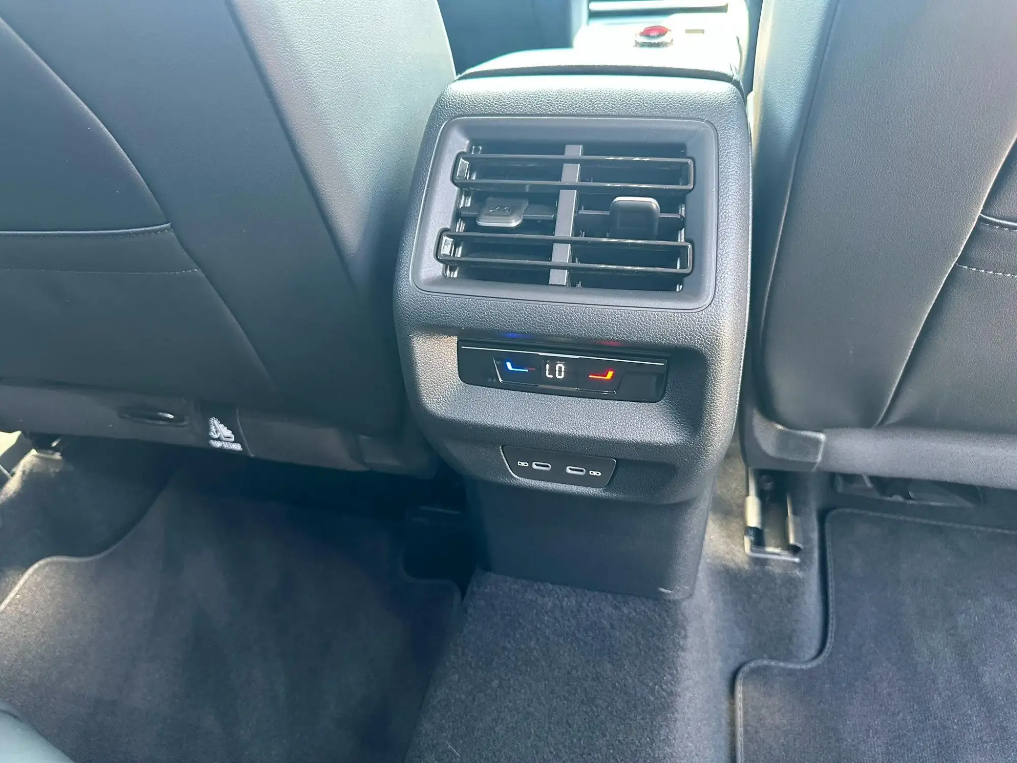 Volkswagen Tiguan Image 25