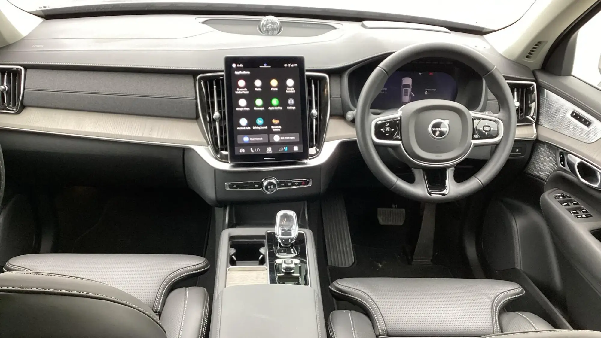 Volvo XC90 Plug-In Hybrid Image 5 Volvo XC90 Plug-In Hybrid Image 5
