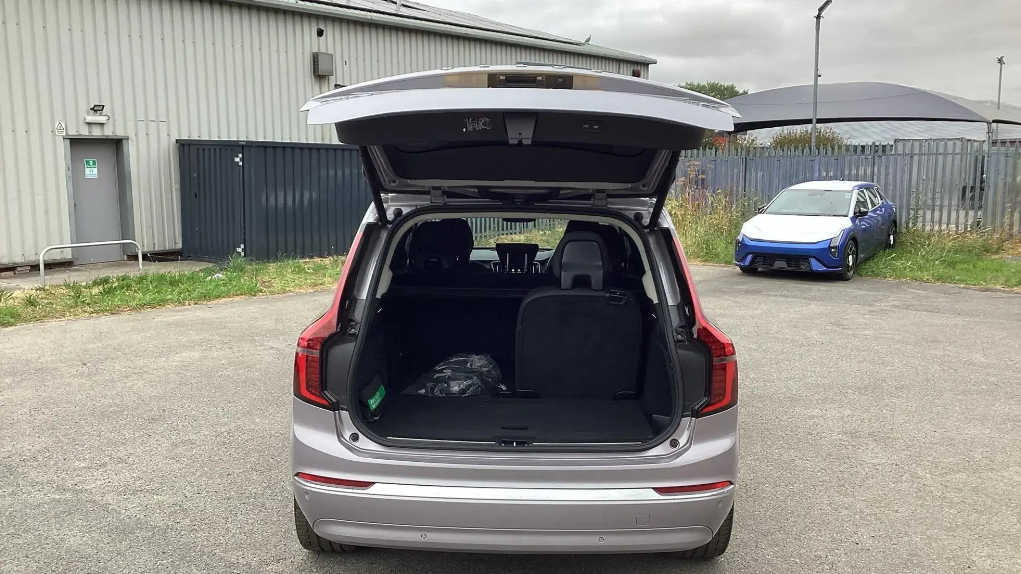 Volvo XC90 Plug-In Hybrid Image 13 Volvo XC90 Plug-In Hybrid Image 13