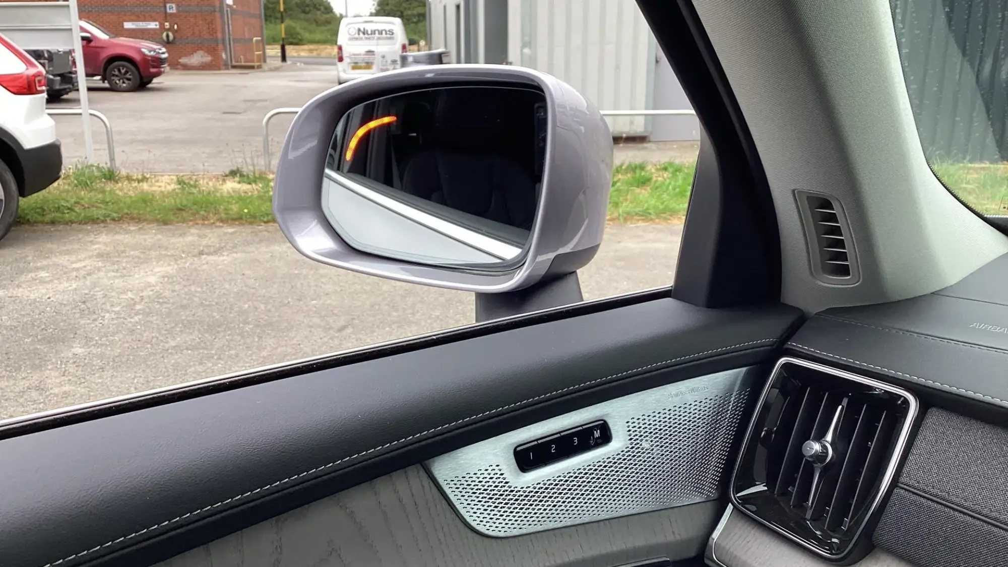Volvo XC90 Plug-In Hybrid Image 23 Volvo XC90 Plug-In Hybrid Image 23