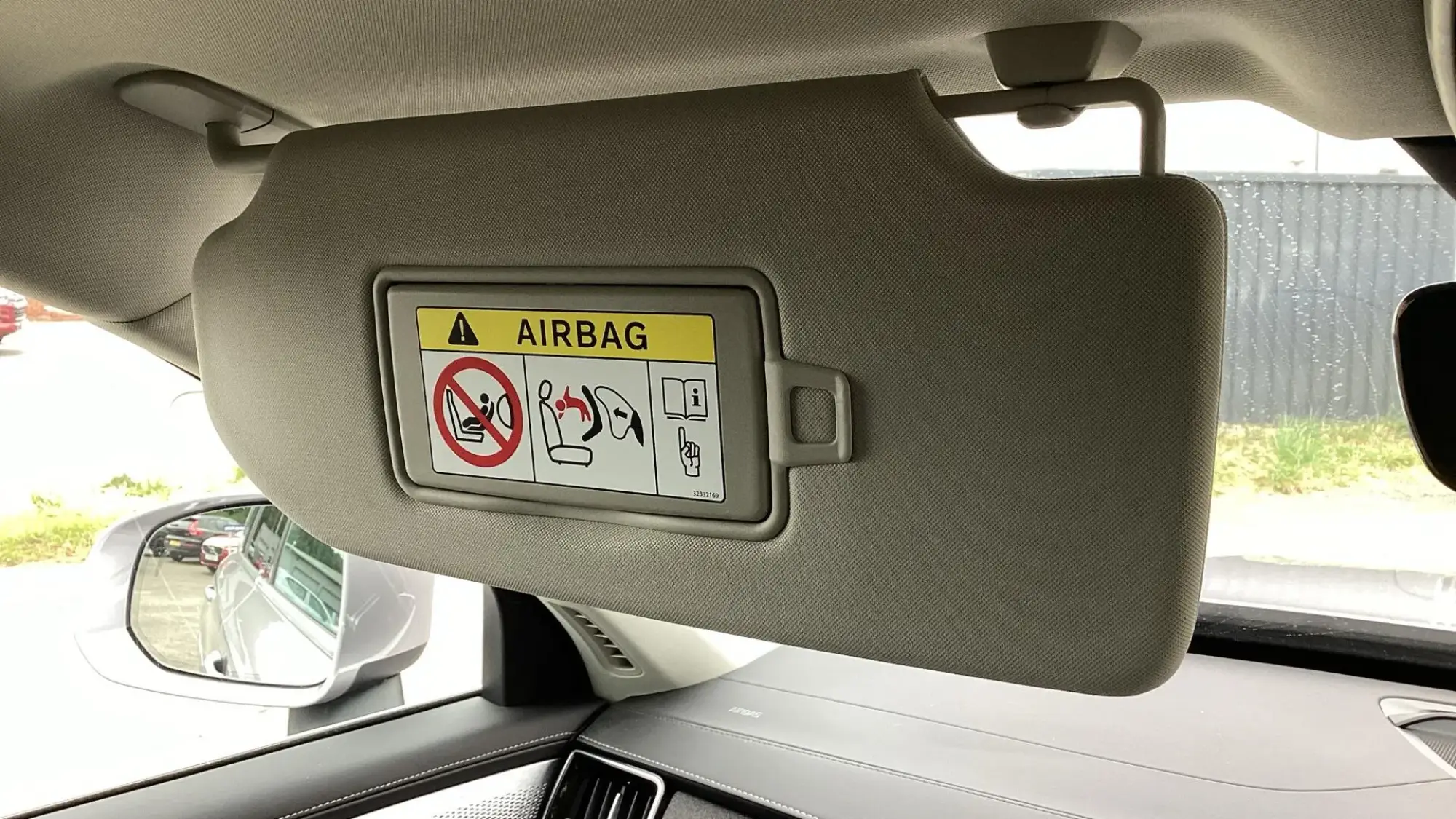 Volvo XC90 Plug-In Hybrid Image 26 Volvo XC90 Plug-In Hybrid Image 26