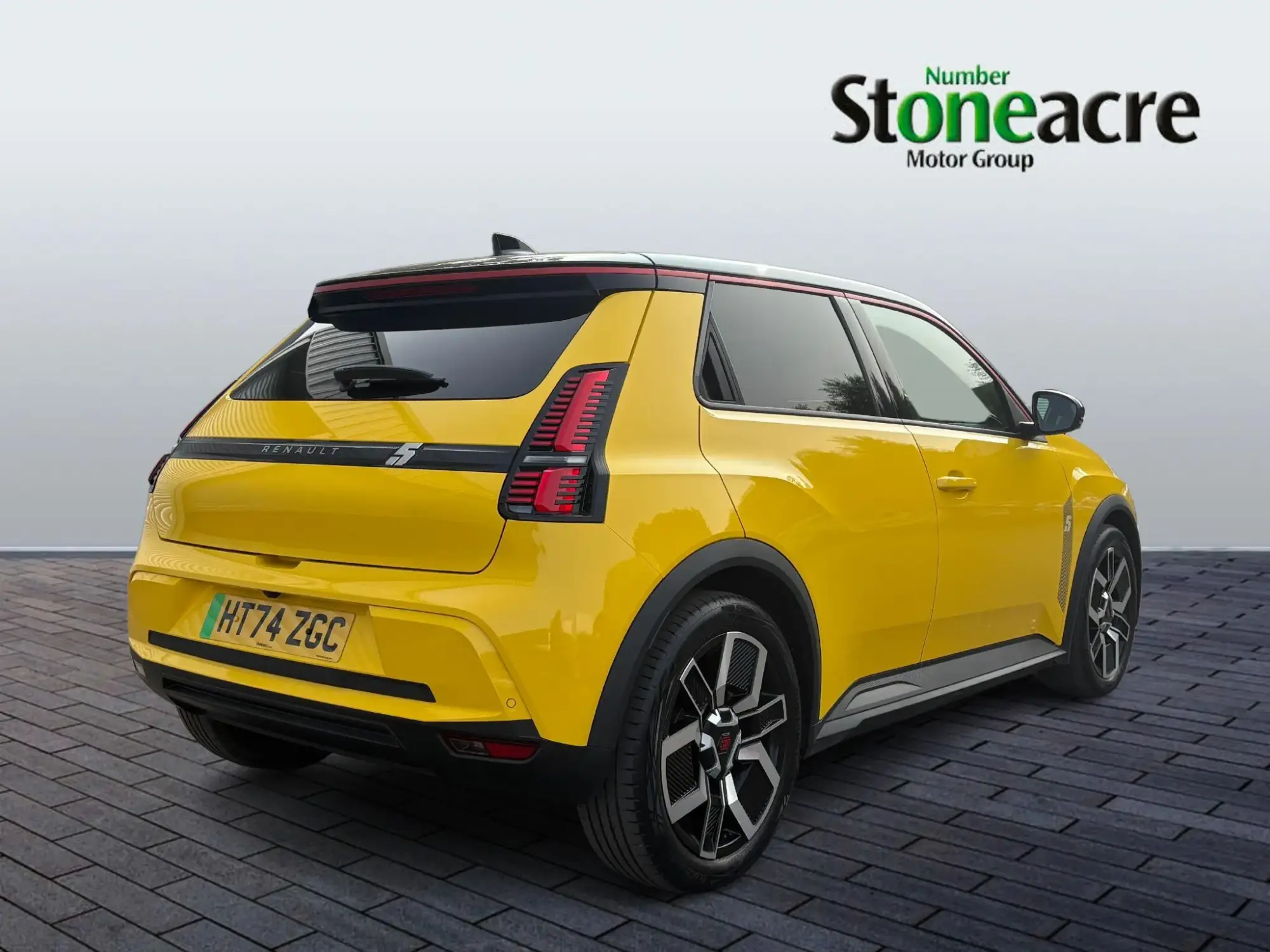 Renault 5 E-Tech Electric Image 3