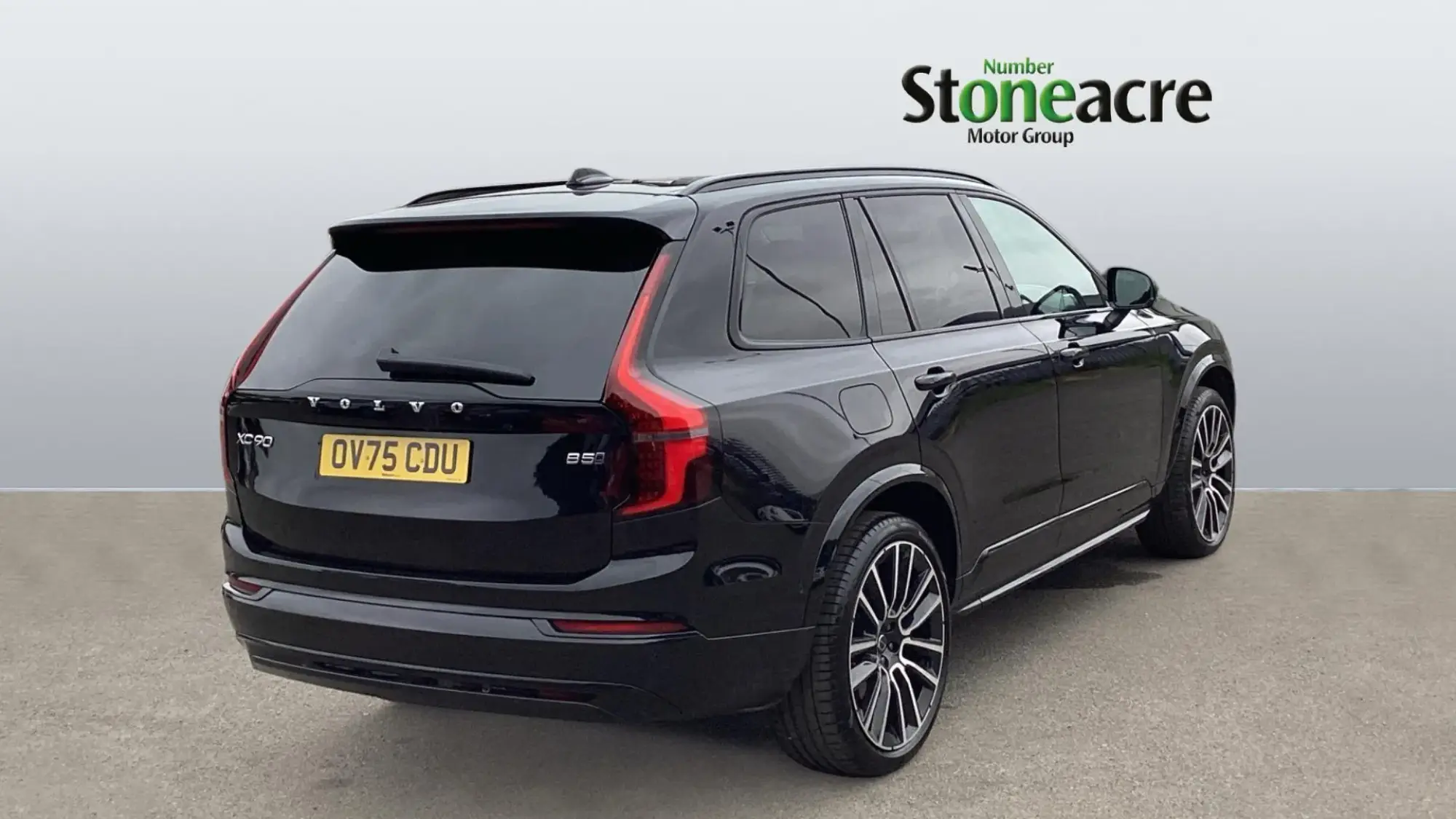 Volvo XC90 2.0 B5 MHEV Ultra Dark Auto 4WD Euro 6 (s/s) 5dr OV75CDU Image 2