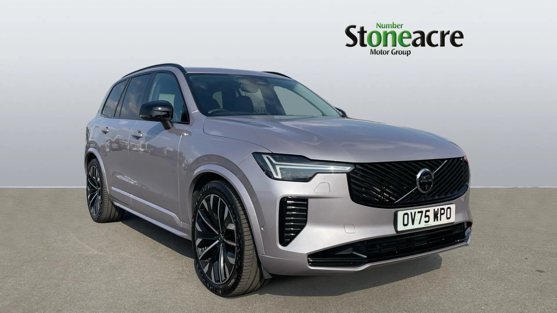 Volvo XC90 Plug-In Hybrid listing photo