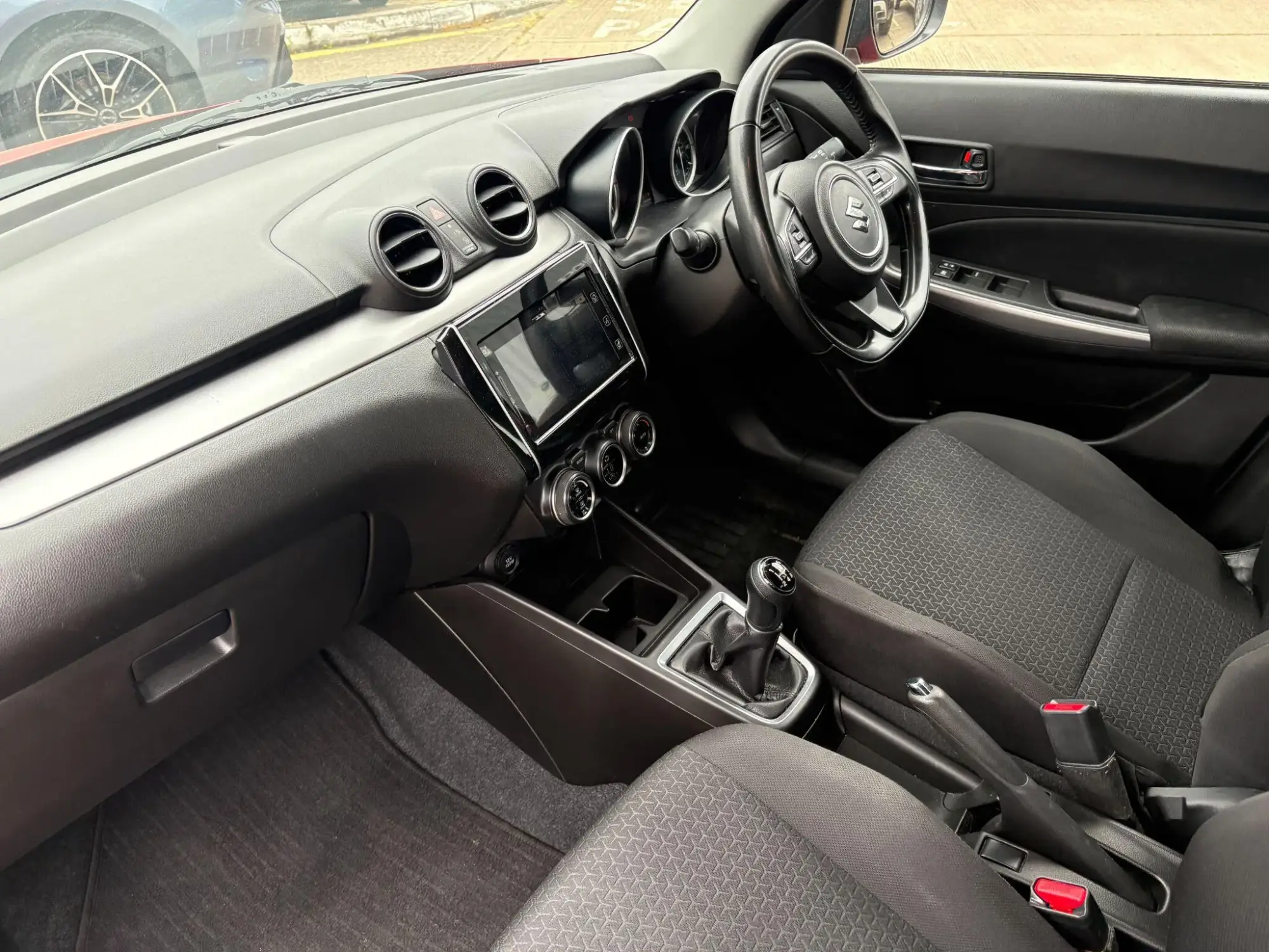 Suzuki Swift Image 15