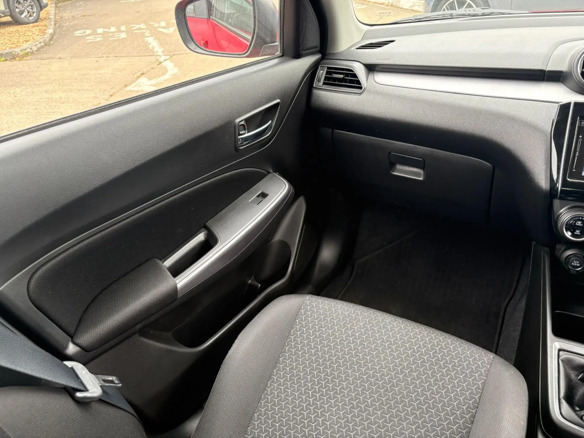 Suzuki Swift Image 18