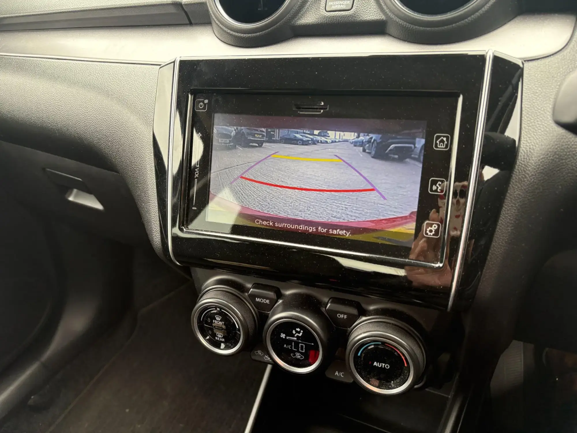 Suzuki Swift Image 24