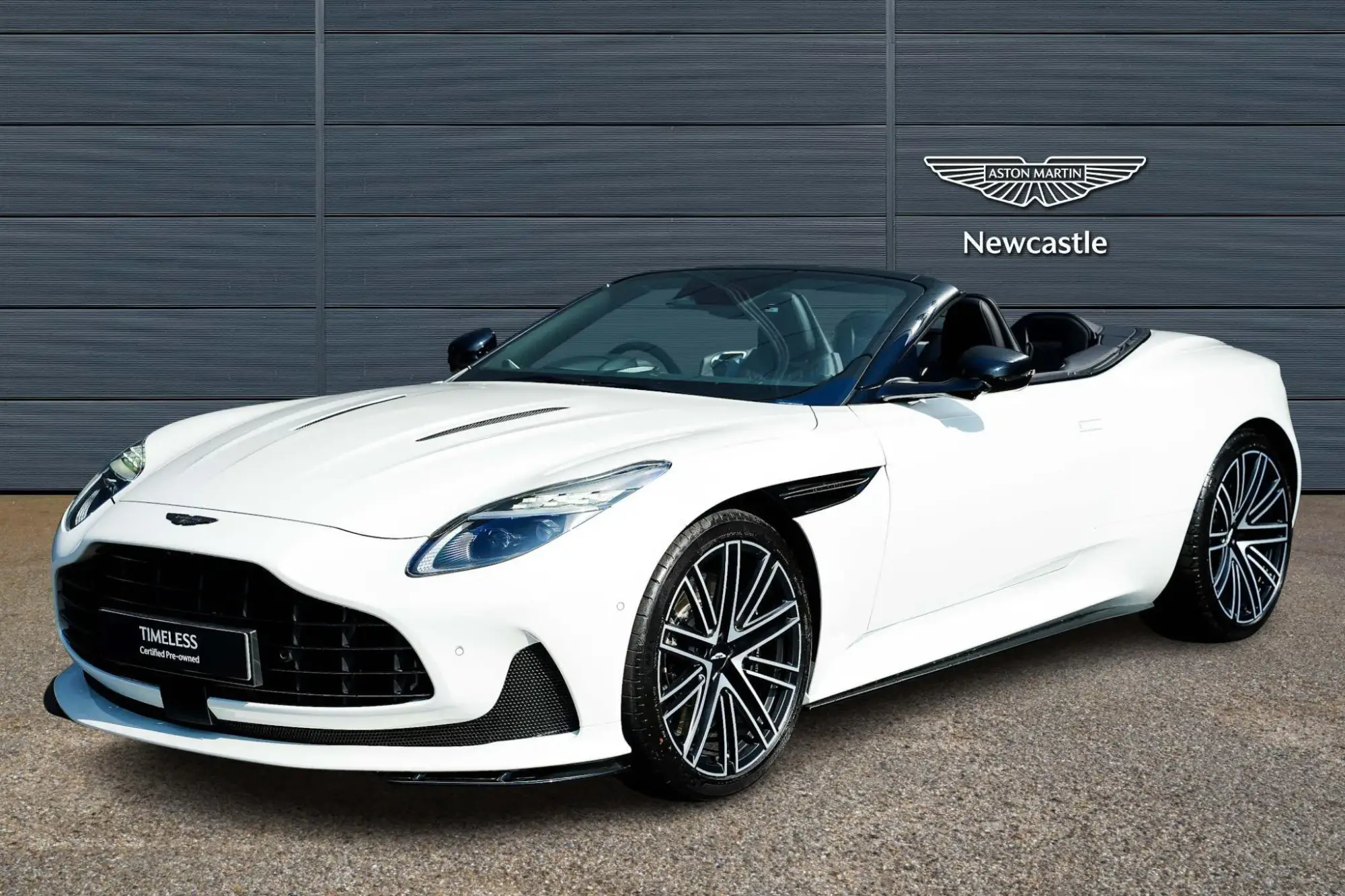 Aston Martin DB12 Image 6