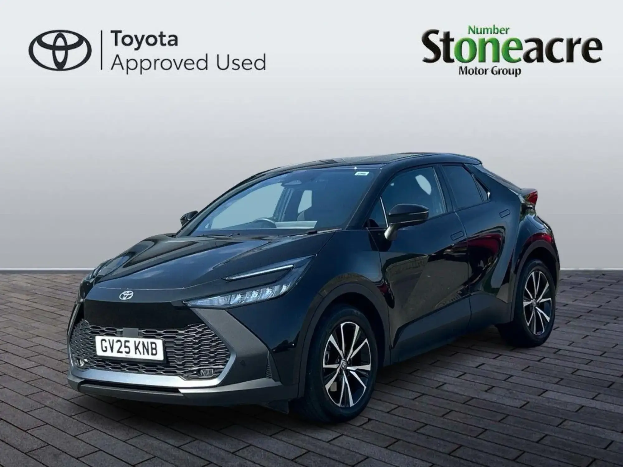 Toyota C-HR Plug-in Hybrid Image 7 Toyota C-HR Plug-in Hybrid Image 7