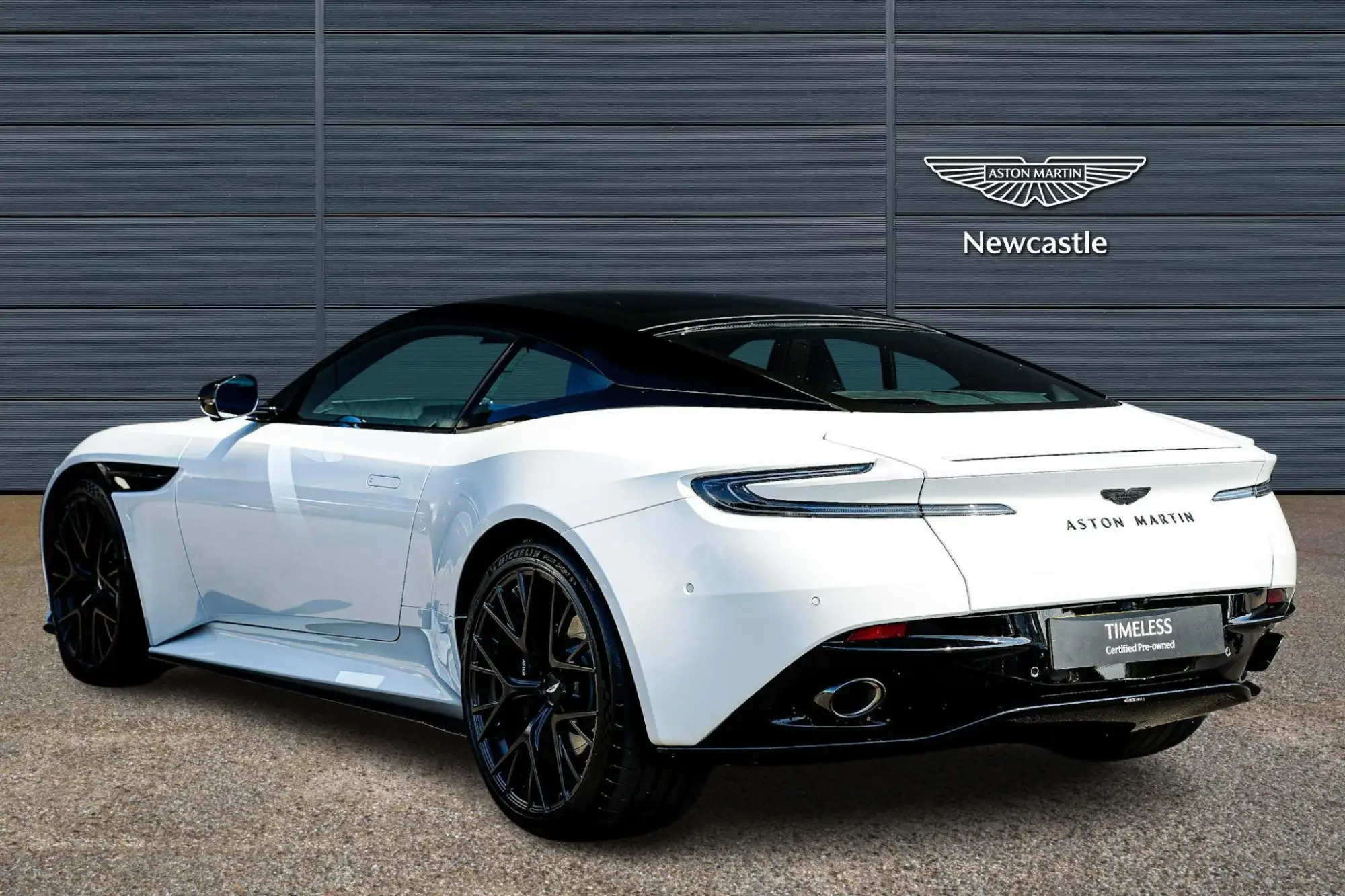 Aston Martin DB12 Image 6
