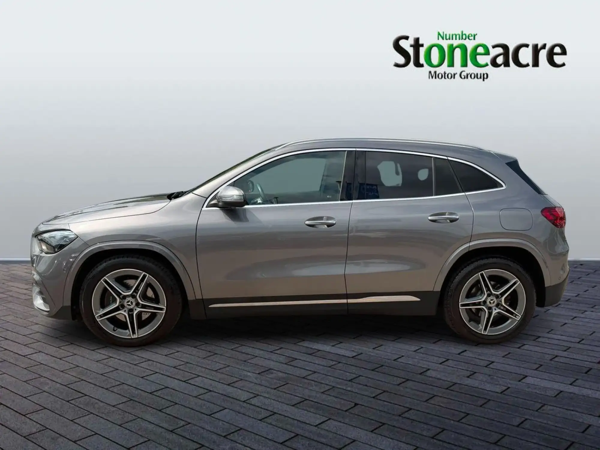 Mercedes-Benz GLA Image 6 Mercedes-Benz GLA Image 6