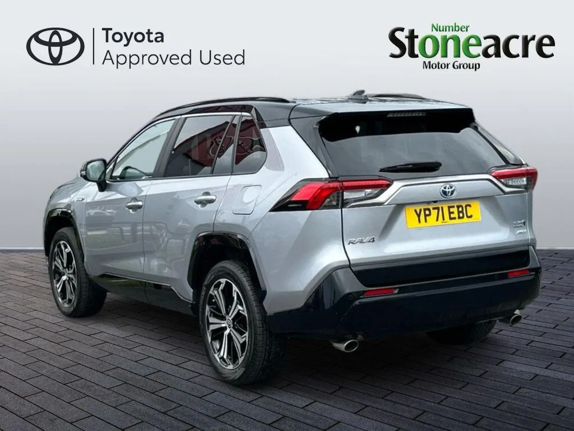 Toyota RAV4 Plug-in Hybrid Image 5 Toyota RAV4 Plug-in Hybrid Image 5