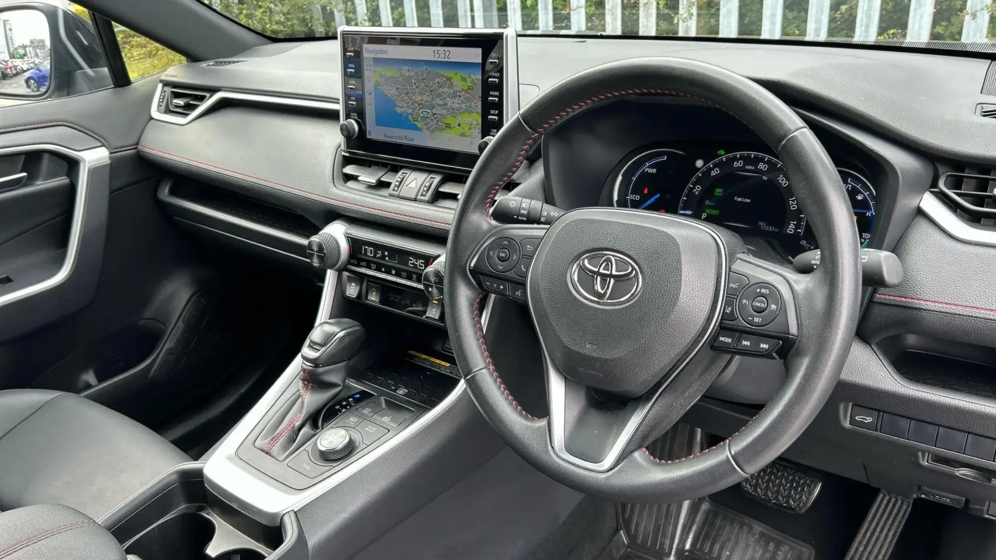 Toyota RAV4 Plug-in Hybrid Image 10 Toyota RAV4 Plug-in Hybrid Image 10