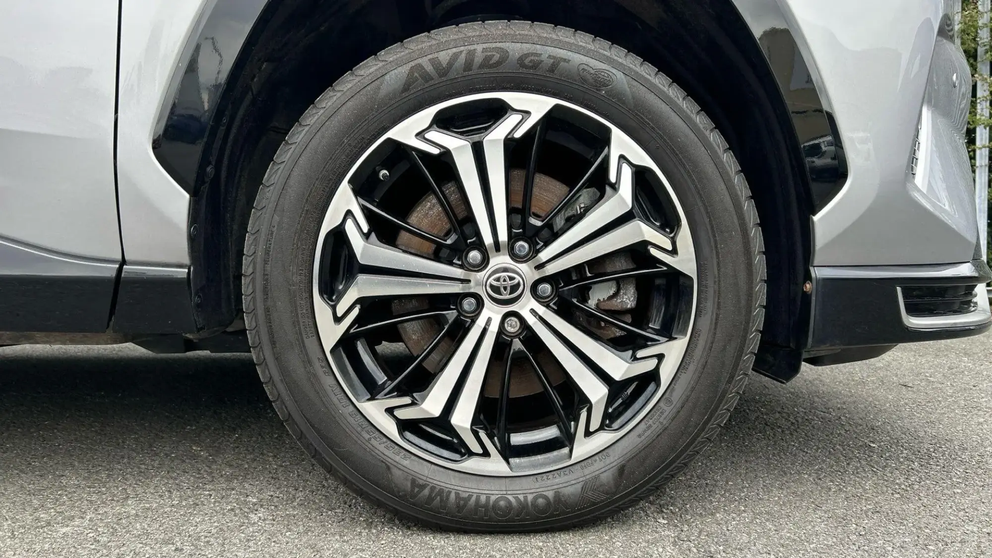 Toyota RAV4 Plug-in Hybrid Image 18 Toyota RAV4 Plug-in Hybrid Image 18