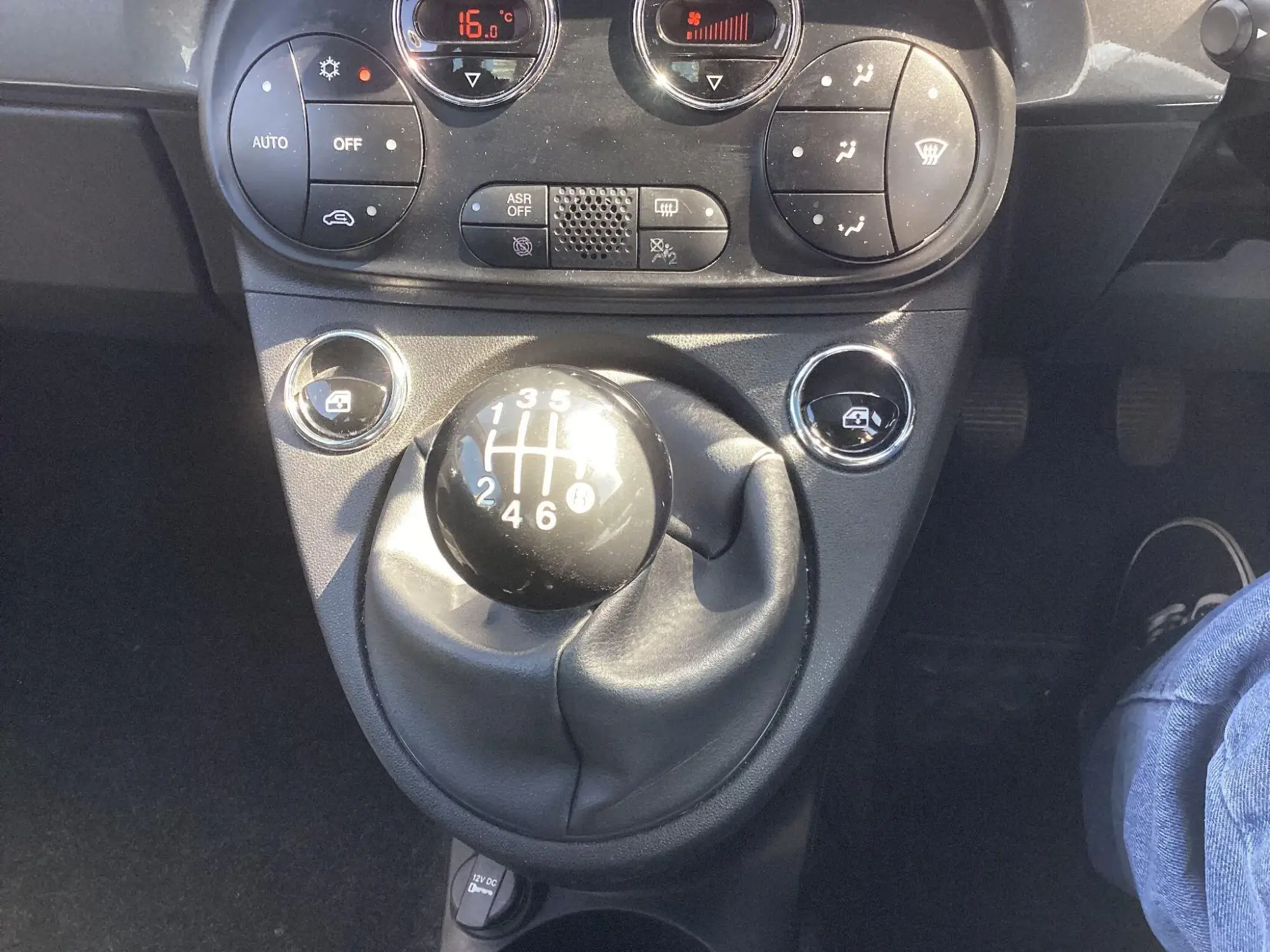 Fiat 500 Hybrid Image 17