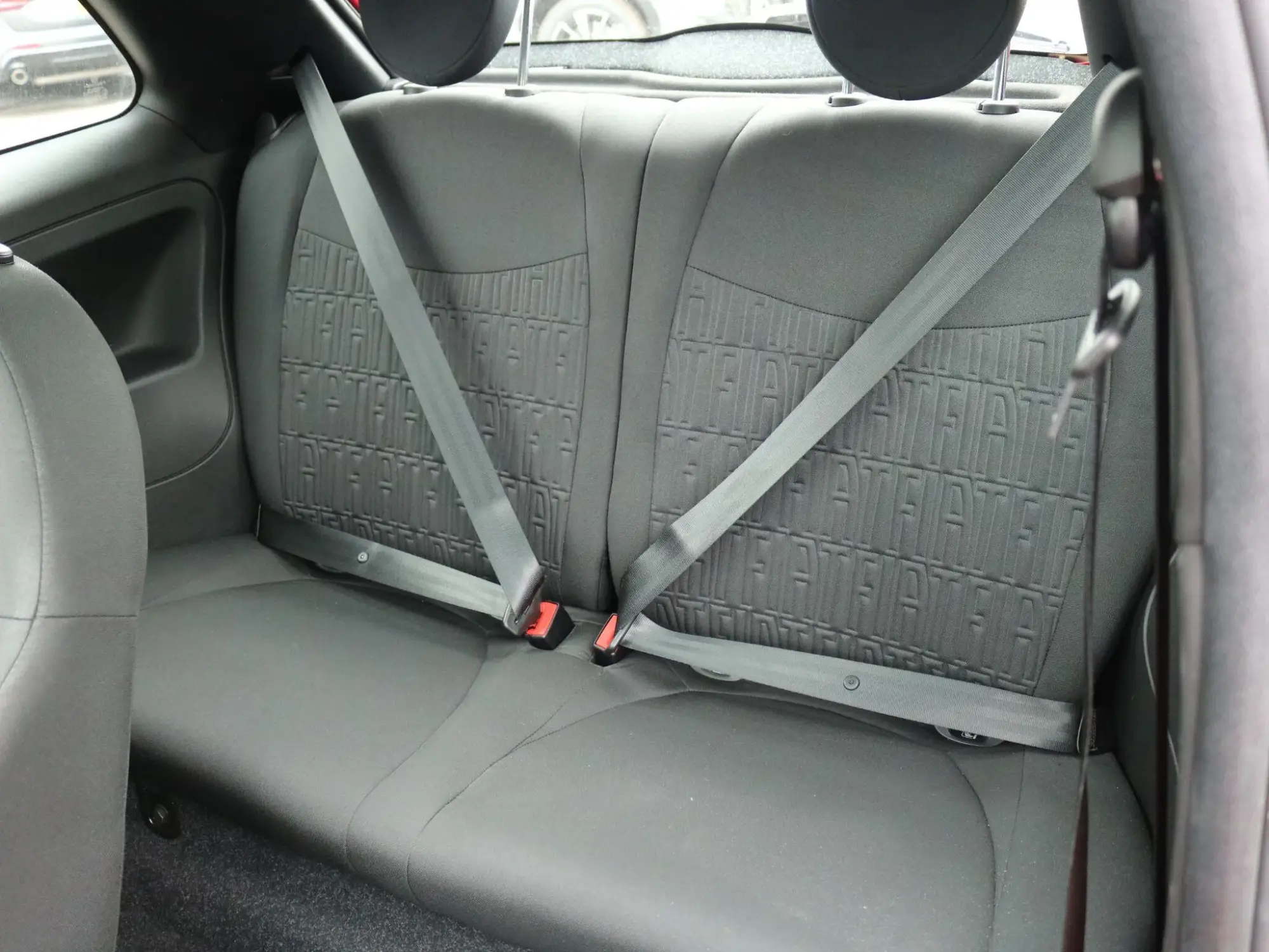 Fiat 500 Hybrid Image 23