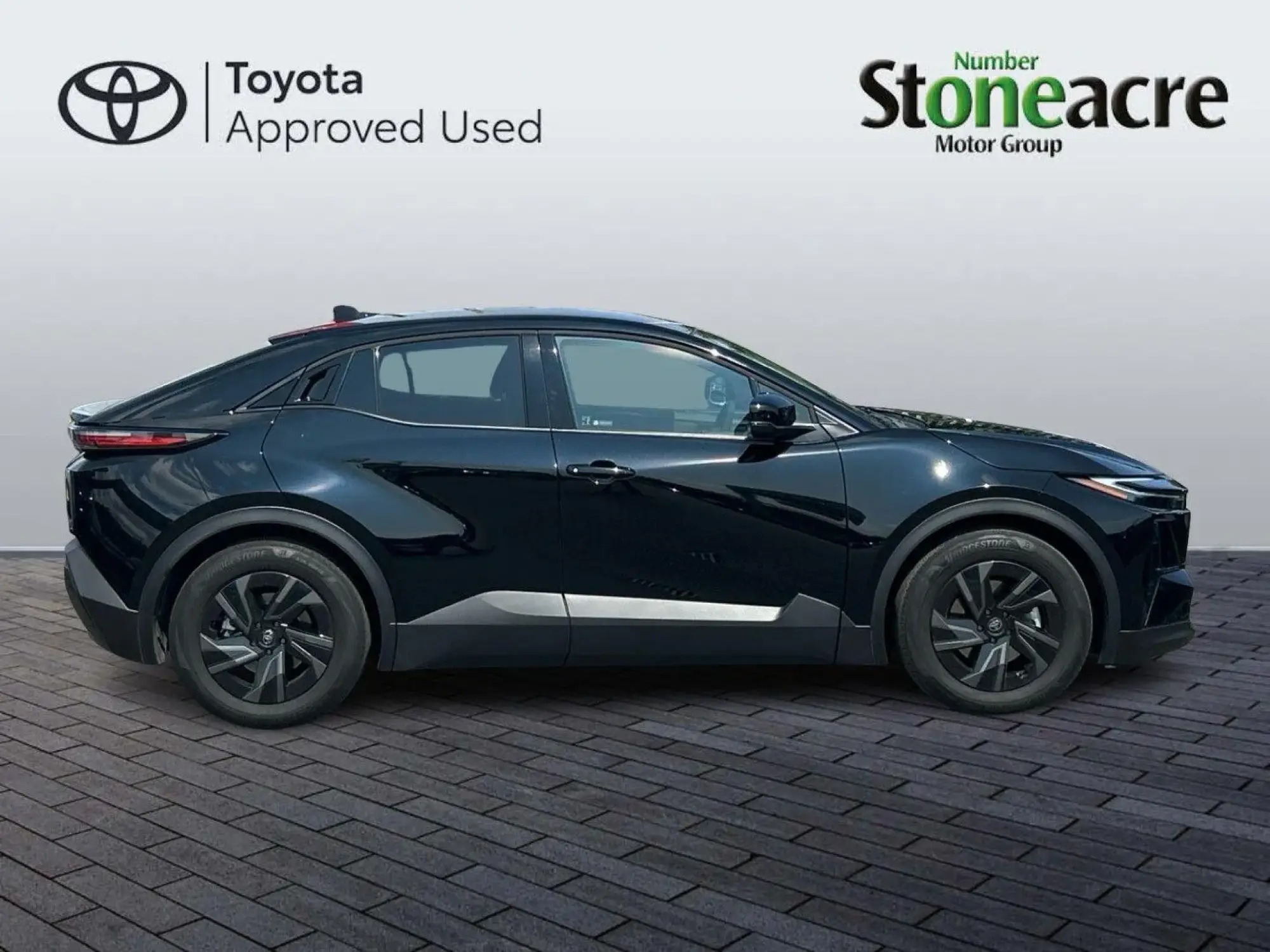 Toyota C-HR+ 77kWh Design Auto 5dr NL26MSV Image 2