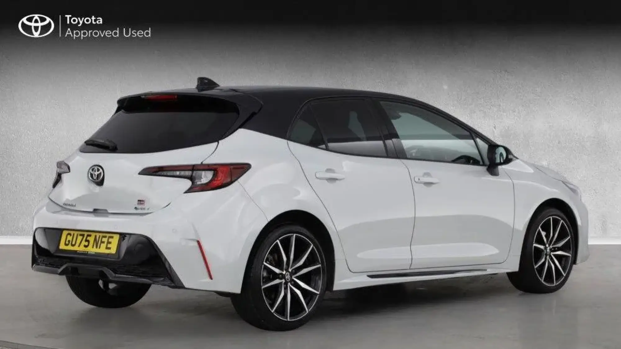Toyota Corolla Hatchback Image 3