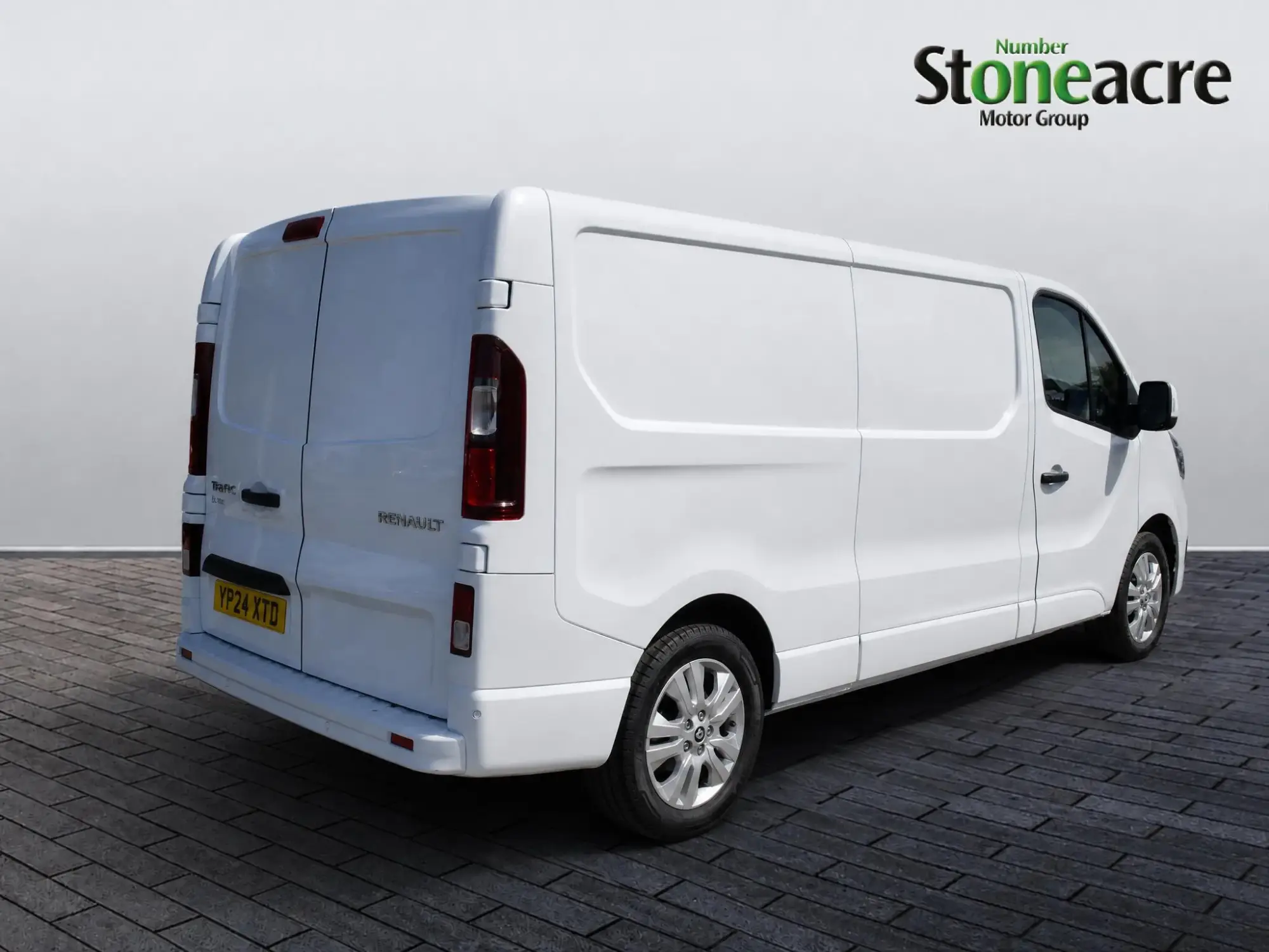 Renault Trafic LL30 Blue dCi 130 Extra Panel Van MY23 YP24XTD Image 3