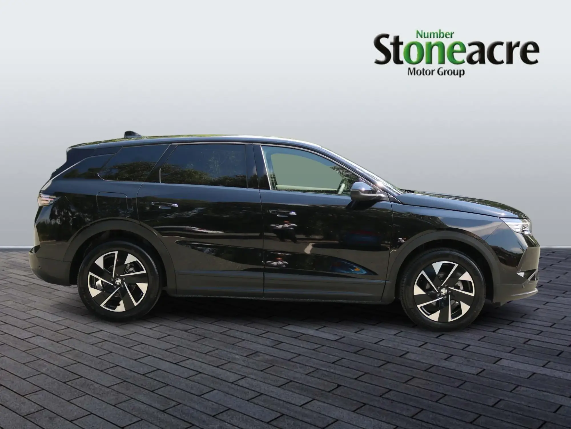 Vauxhall Grandland Image 2