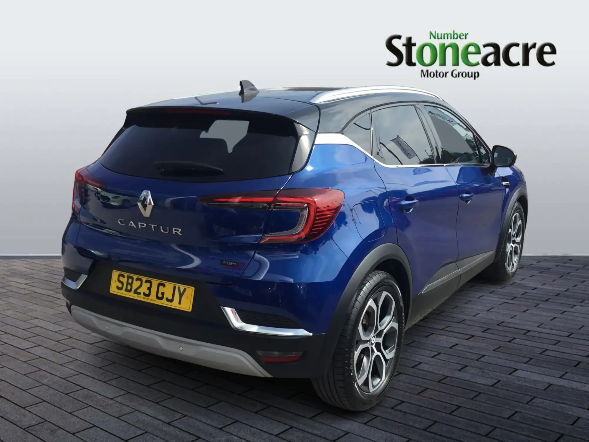 Renault Captur E-Tech Image 3
