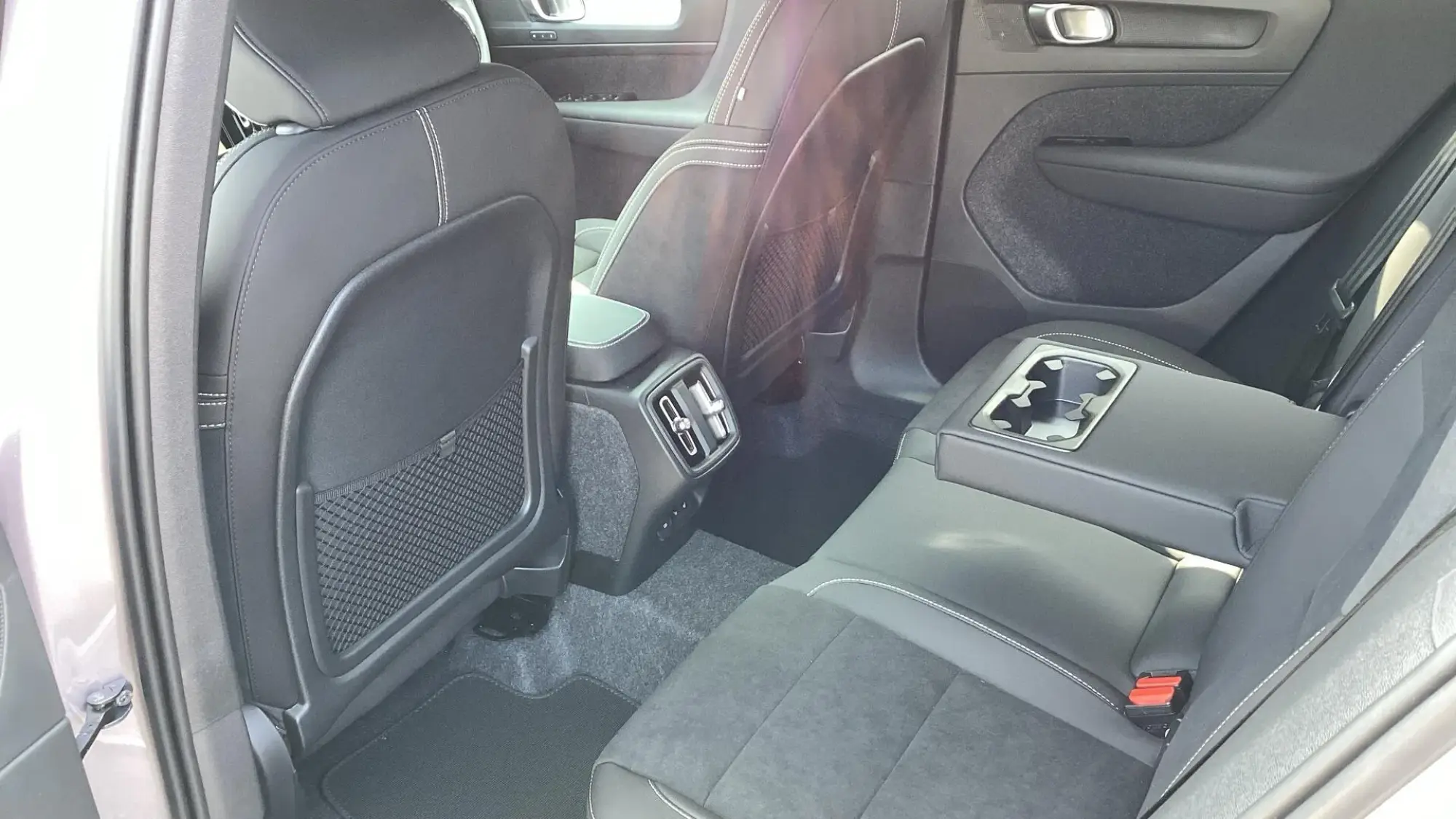 Volvo XC40 Image 38