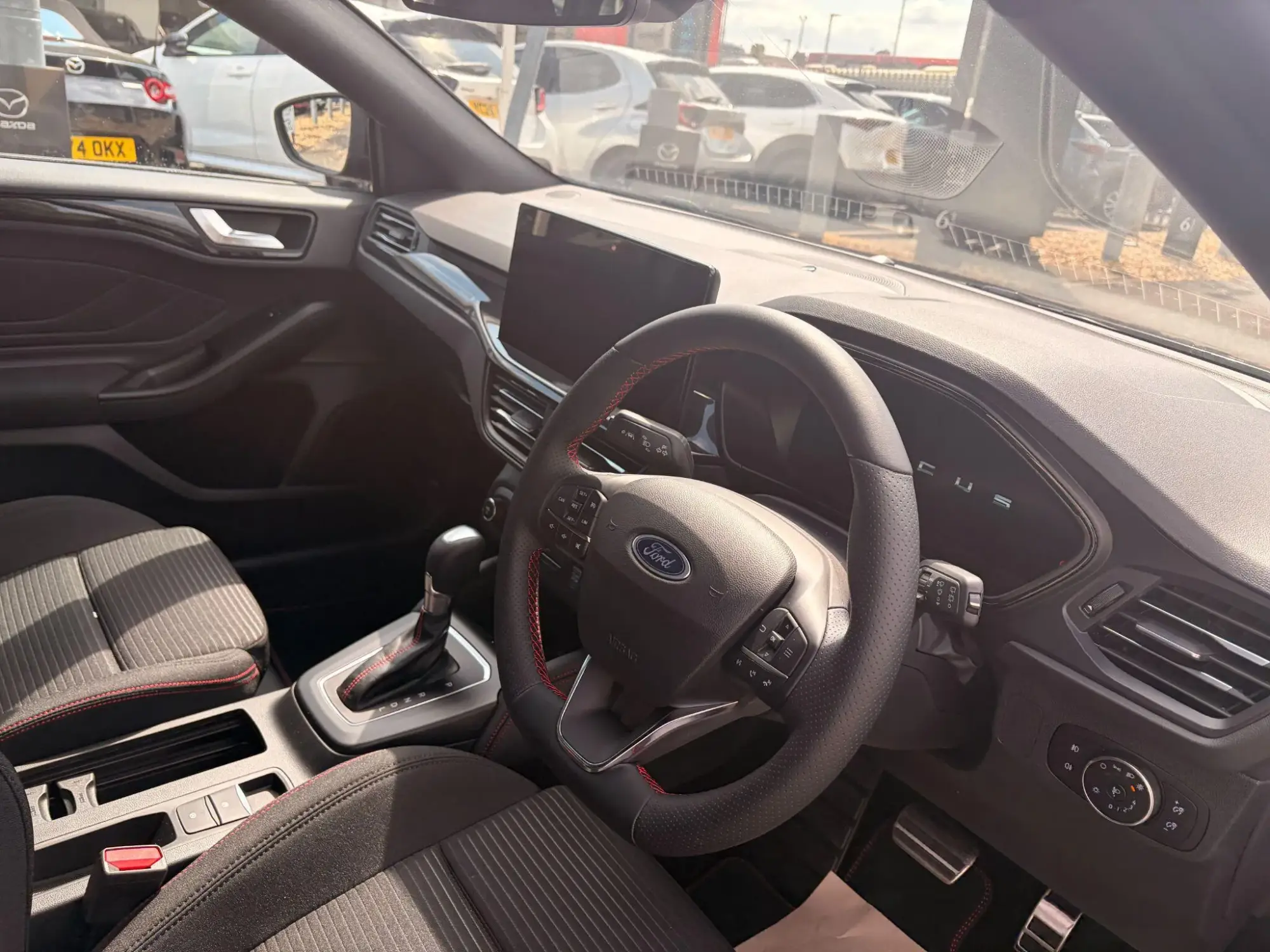 Ford Focus Image 11