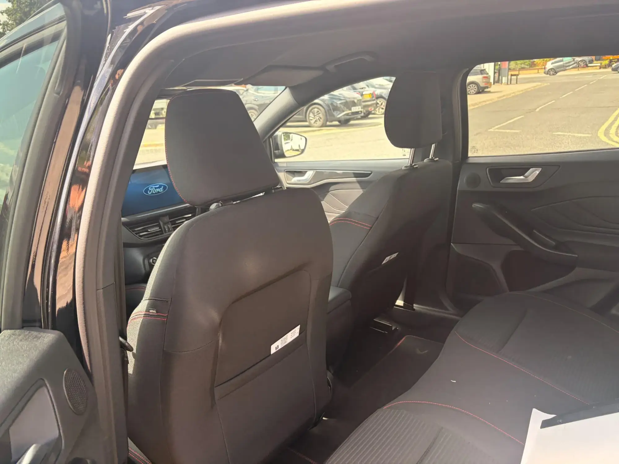 Ford Focus Image 13