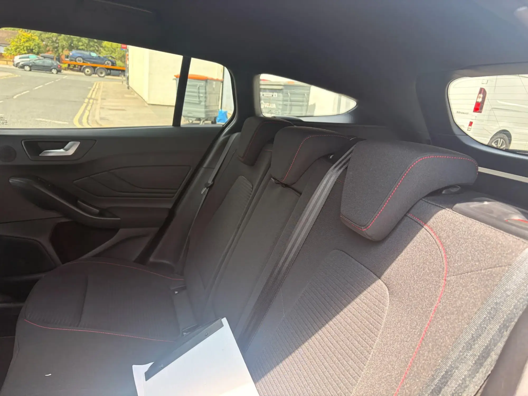 Ford Focus Image 14