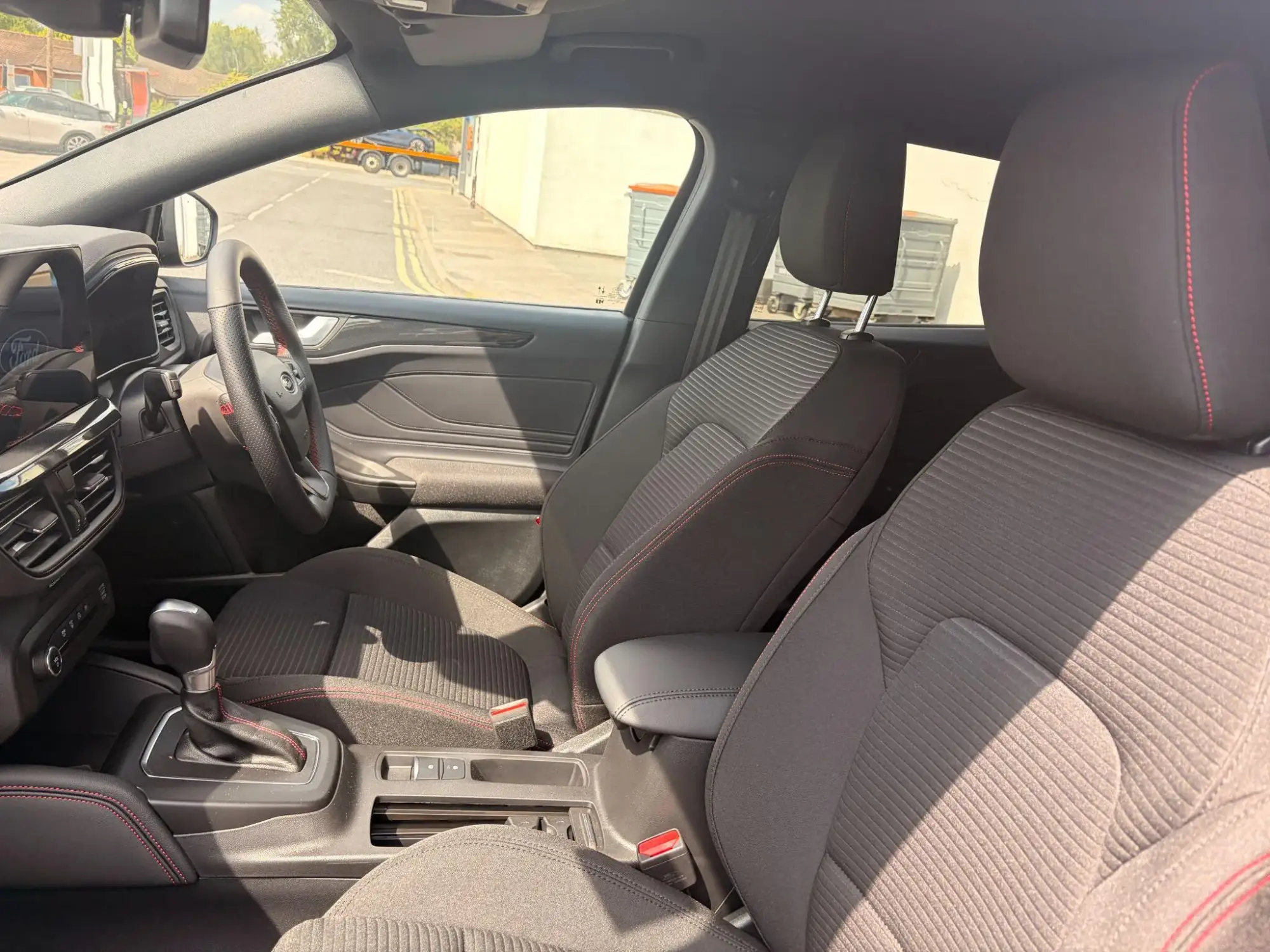 Ford Focus Image 22