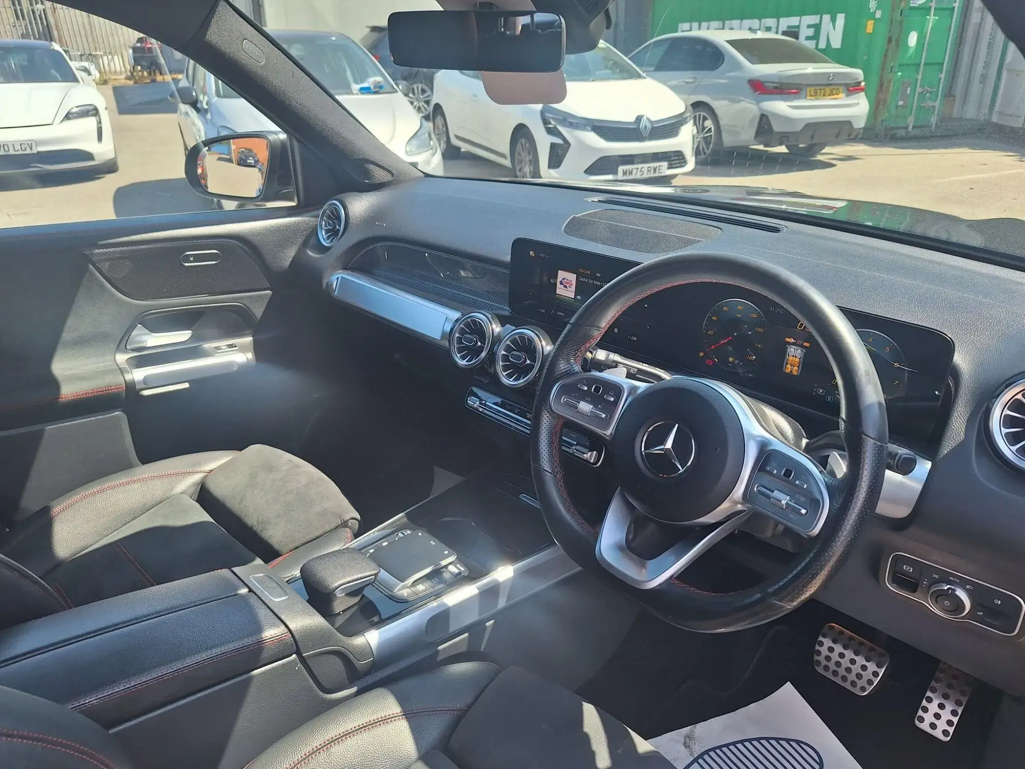 Mercedes-Benz GLB Image 9 Mercedes-Benz GLB Image 9