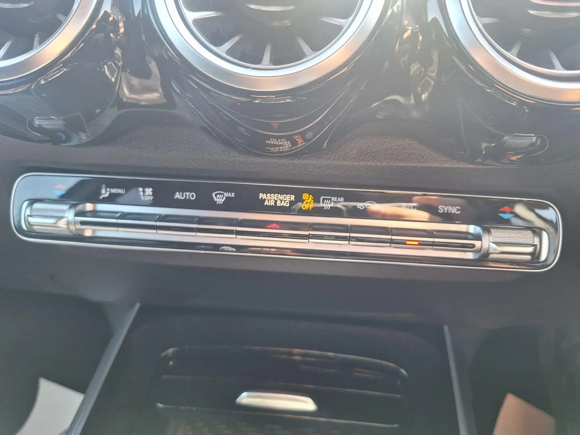 Mercedes-Benz GLB Image 34 Mercedes-Benz GLB Image 34