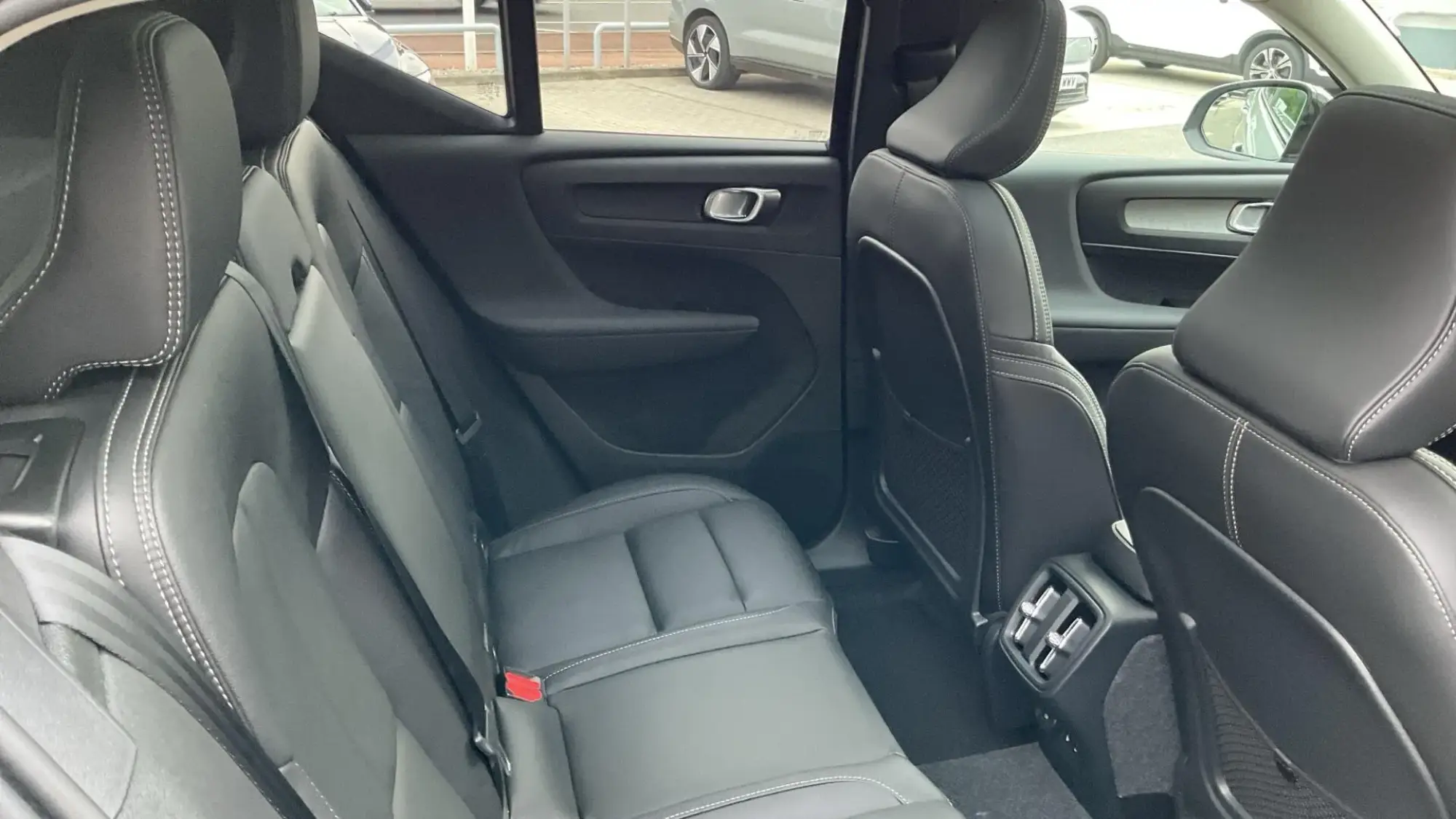 Volvo XC40 Image 6