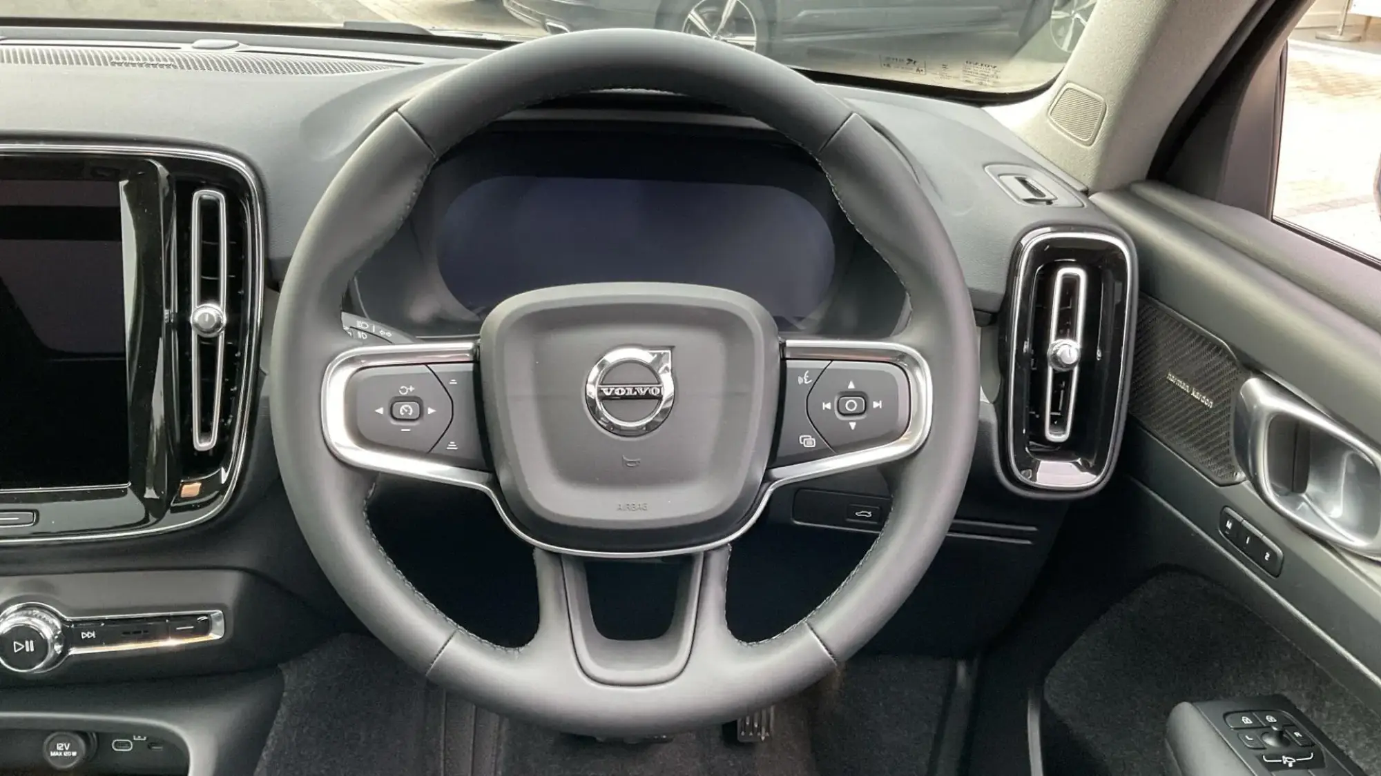 Volvo XC40 Image 10