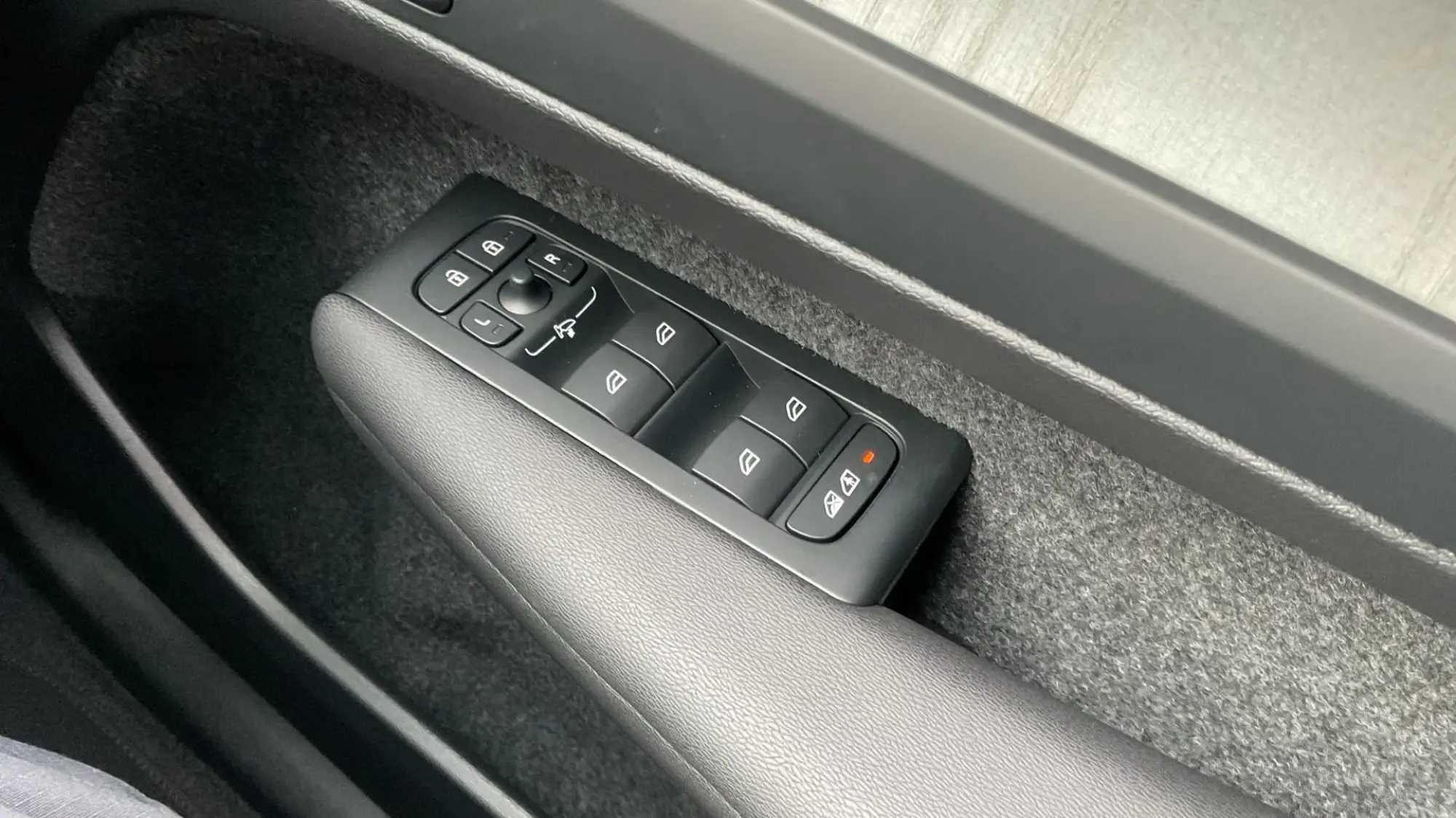 Volvo XC40 Image 24