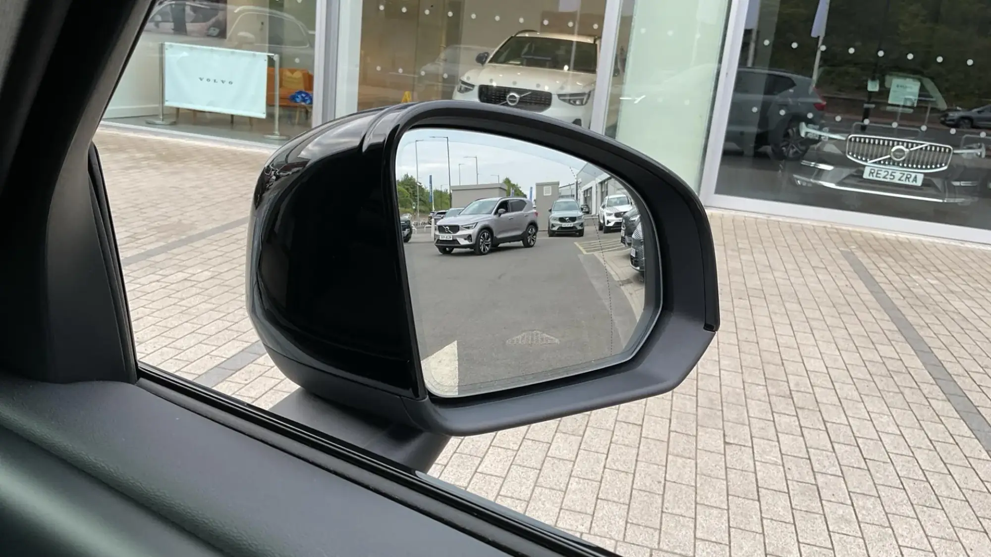 Volvo XC40 Image 32