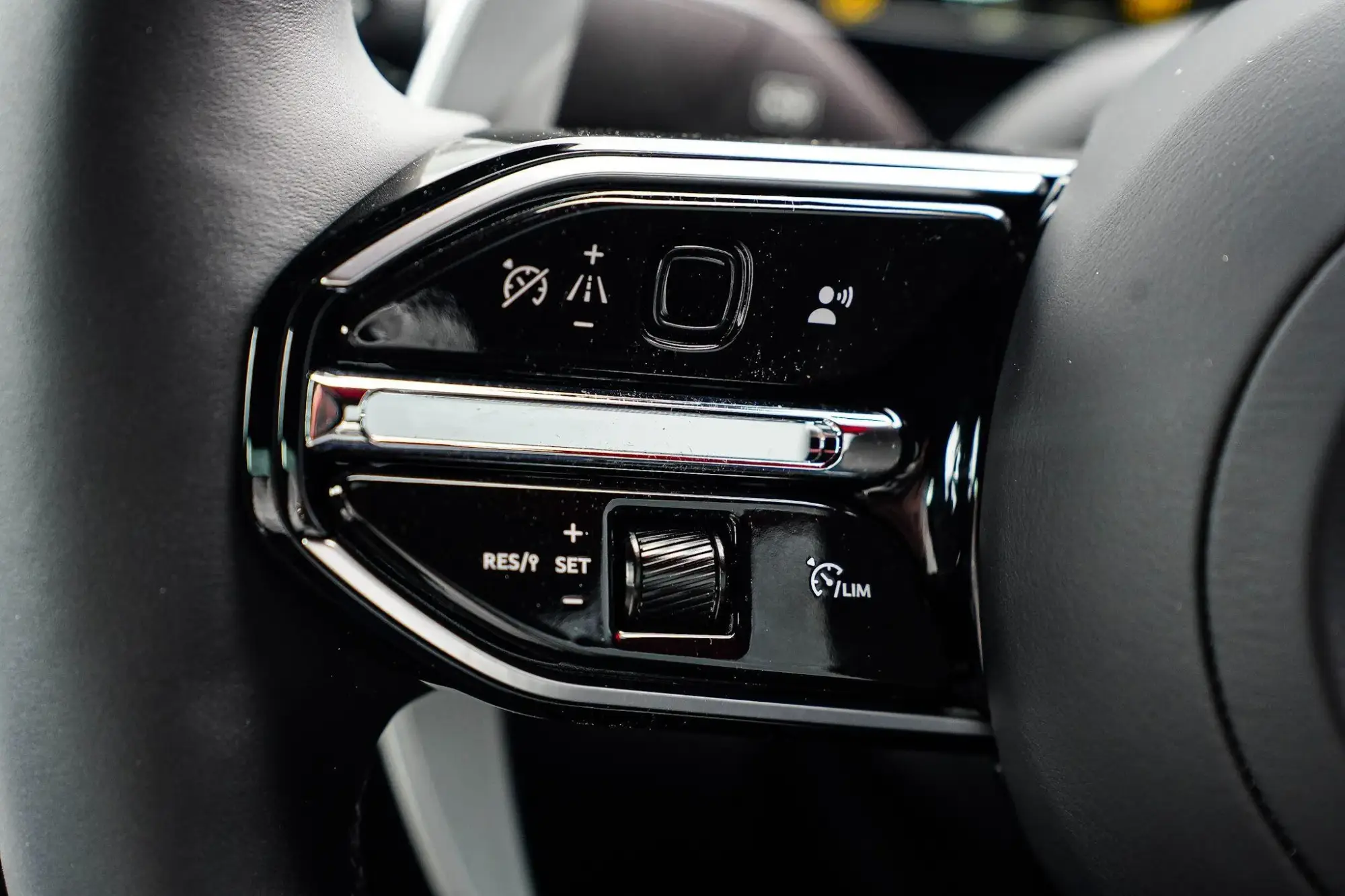 Aston Martin Vantage Image 15 Aston Martin Vantage Image 15