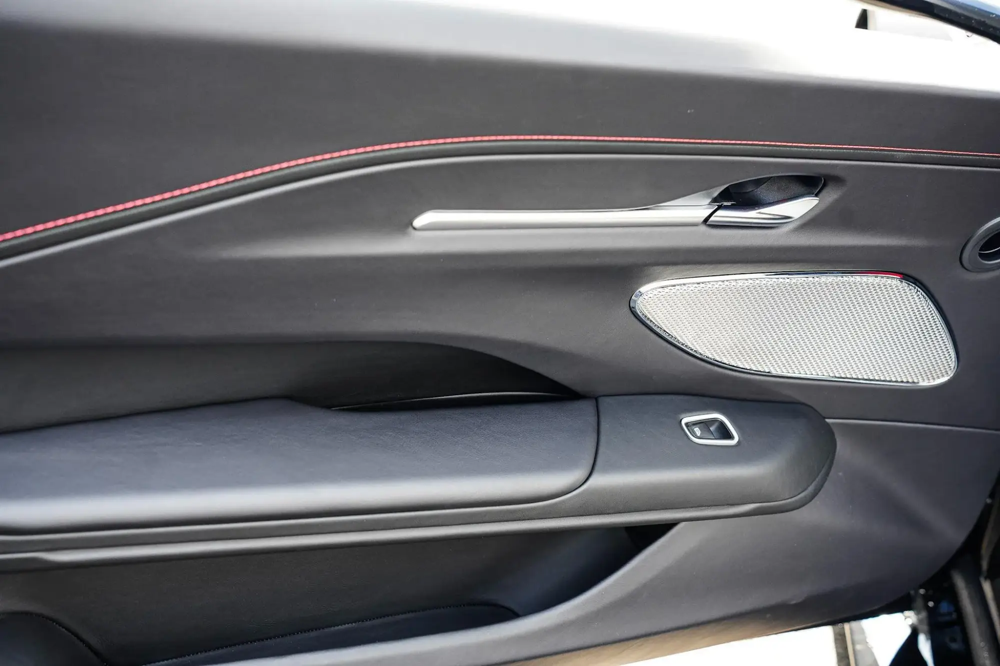 Aston Martin Vantage Image 20 Aston Martin Vantage Image 20