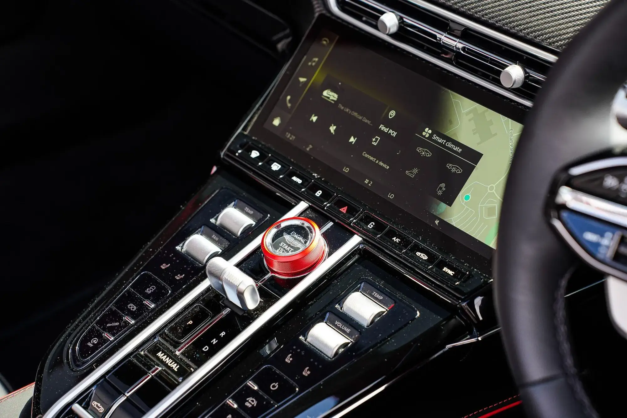 Aston Martin Vantage Image 24 Aston Martin Vantage Image 24